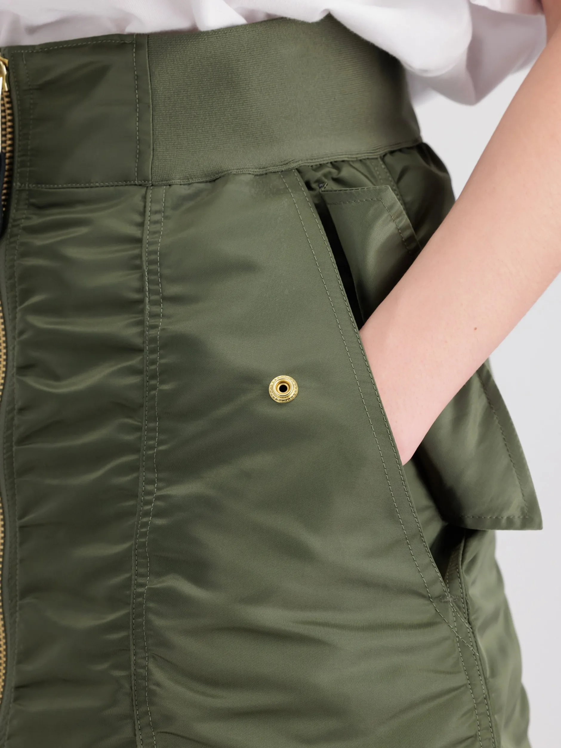 Alpha Industries Damen Rock in grün