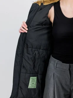Alpha Industries Damen Winterjacke in schwarz