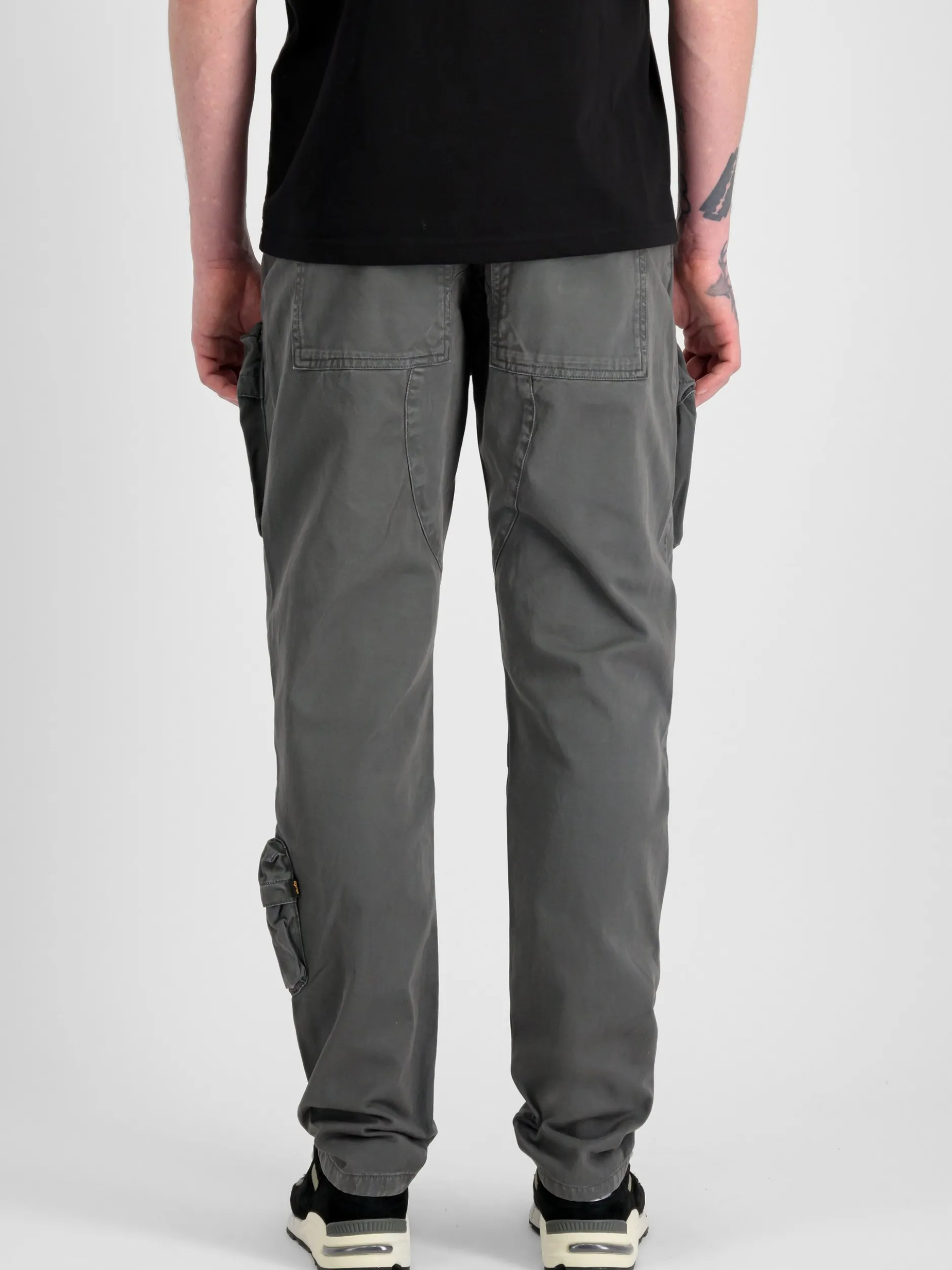 Alpha Industries Herren Hose in grau