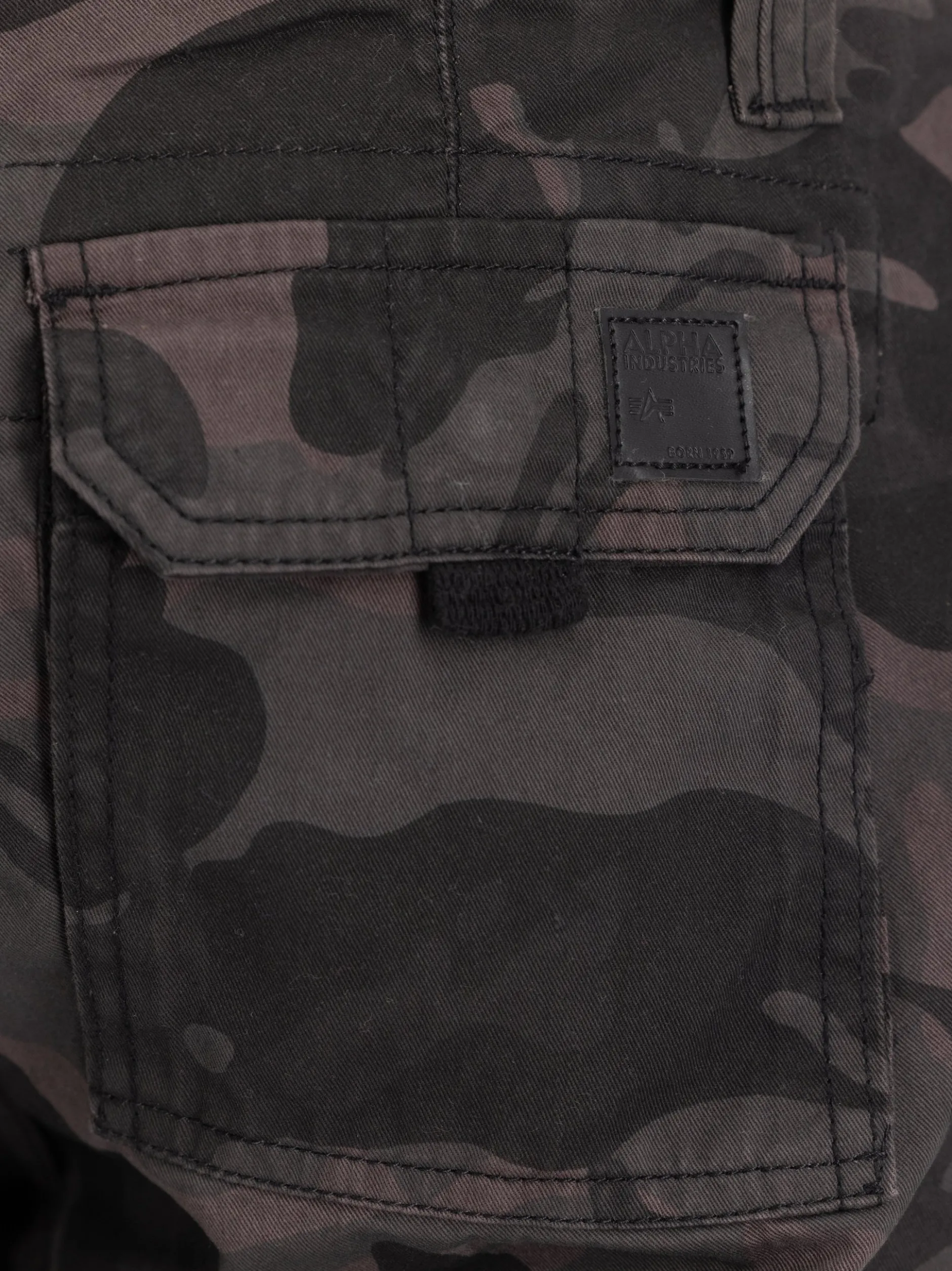 Alpha Industries Herren Hose in schwarz