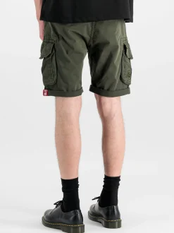 Alpha Industries Herren Shorts in oliv