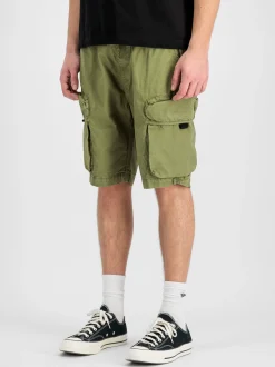 Alpha Industries Herren Shorts in oliv