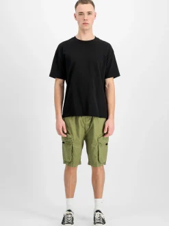 Alpha Industries Herren Shorts in oliv