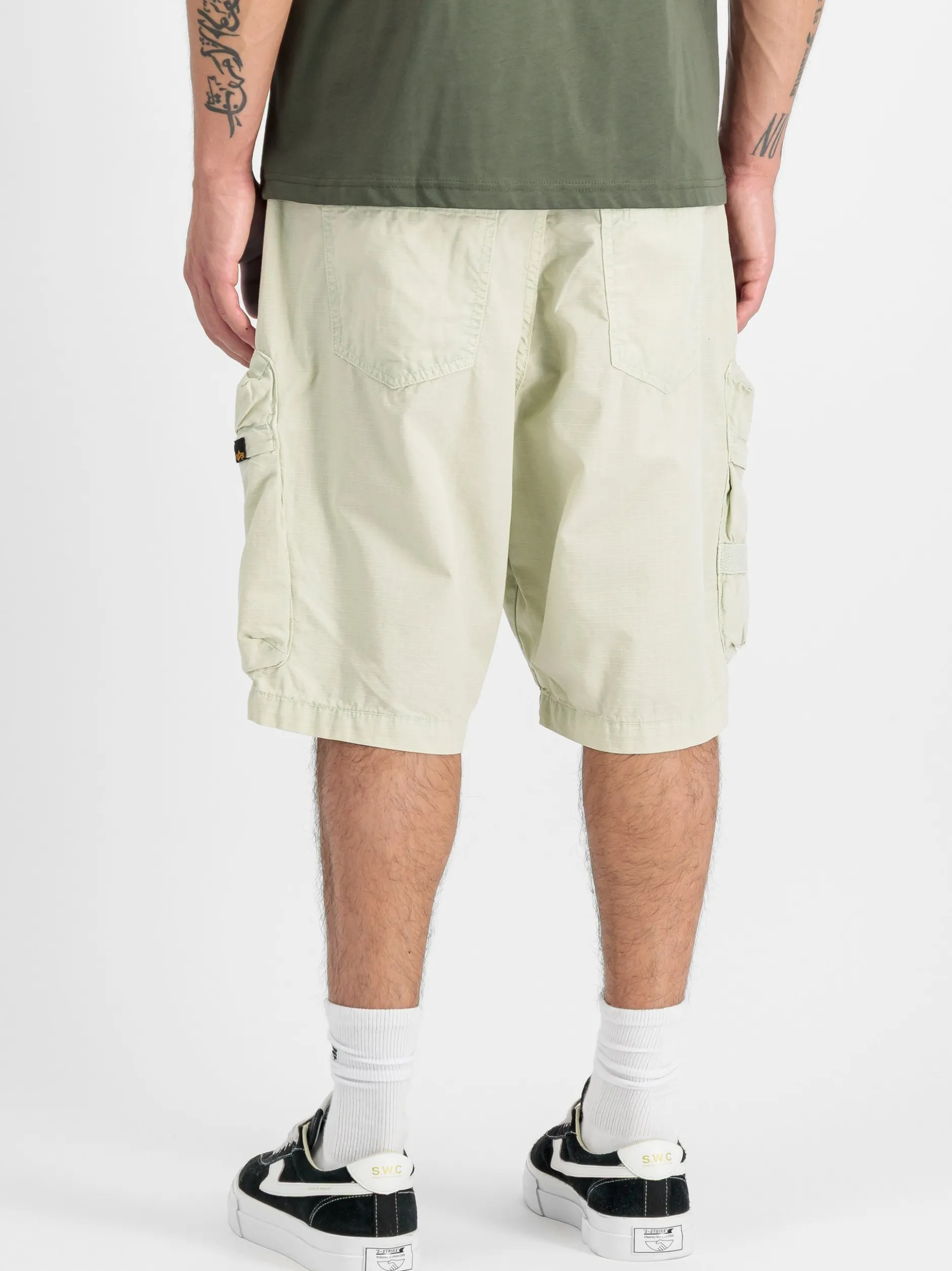Alpha Industries Herren Shorts in sand