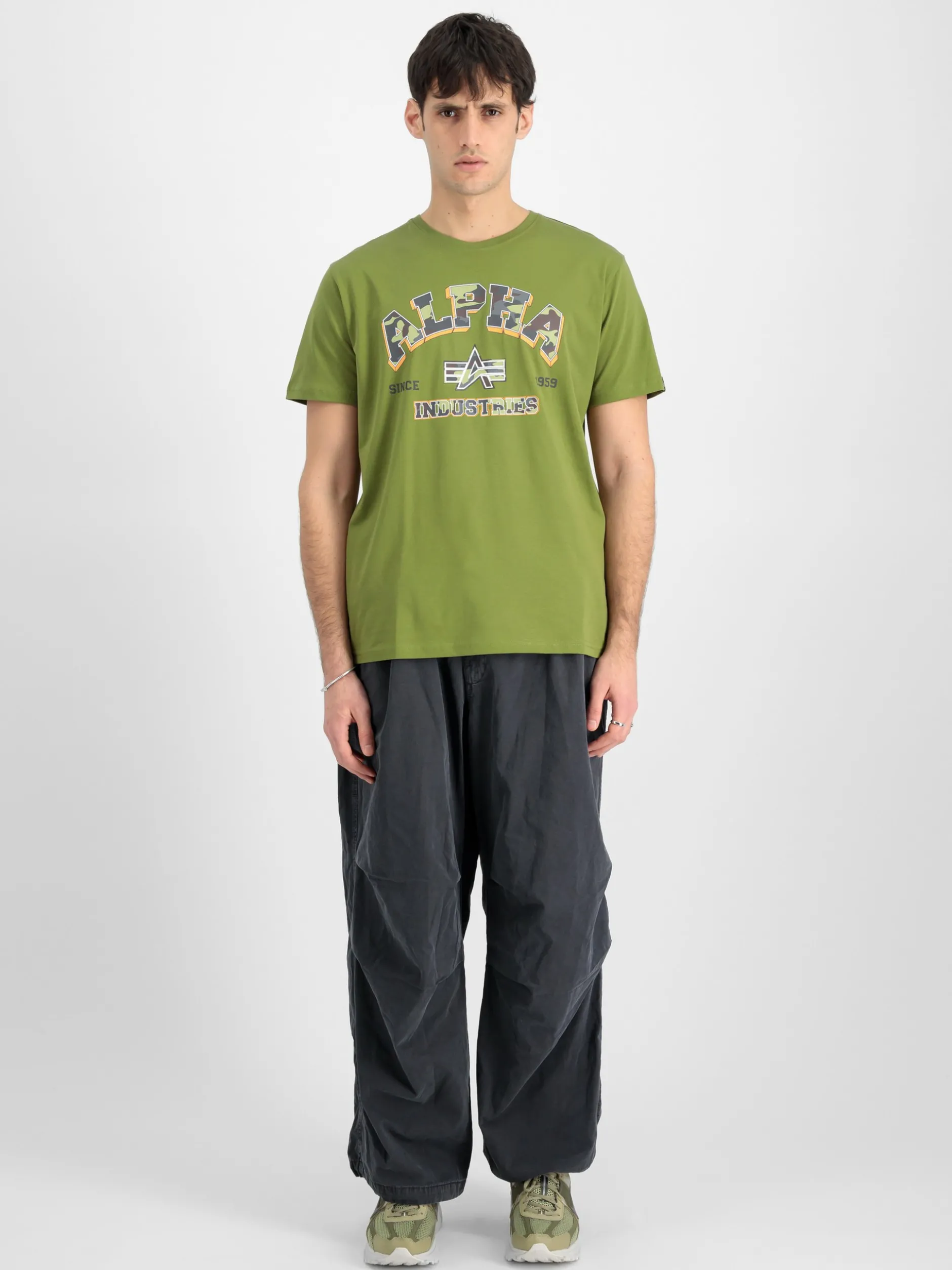 Alpha Industries Herren T-Shirt in grün