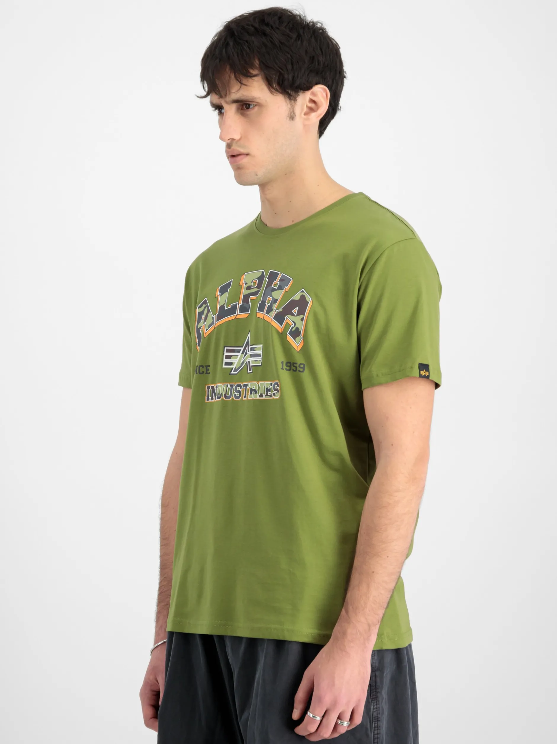 Alpha Industries Herren T-Shirt in grün