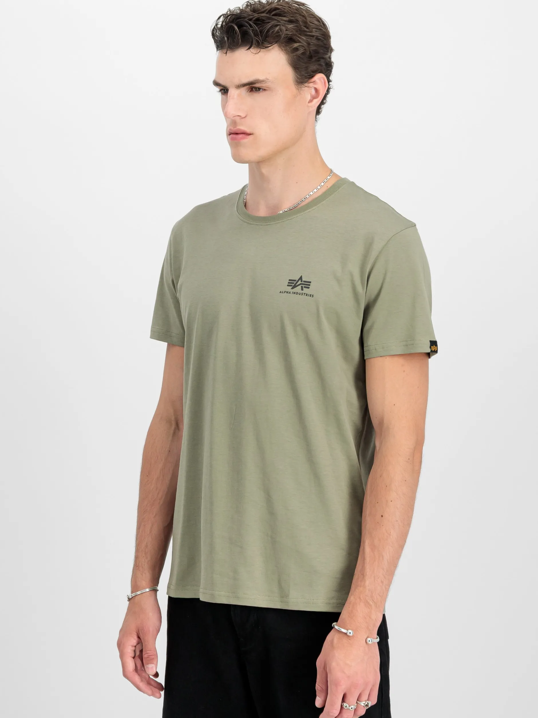 Alpha Industries Herren T-Shirt in oliv