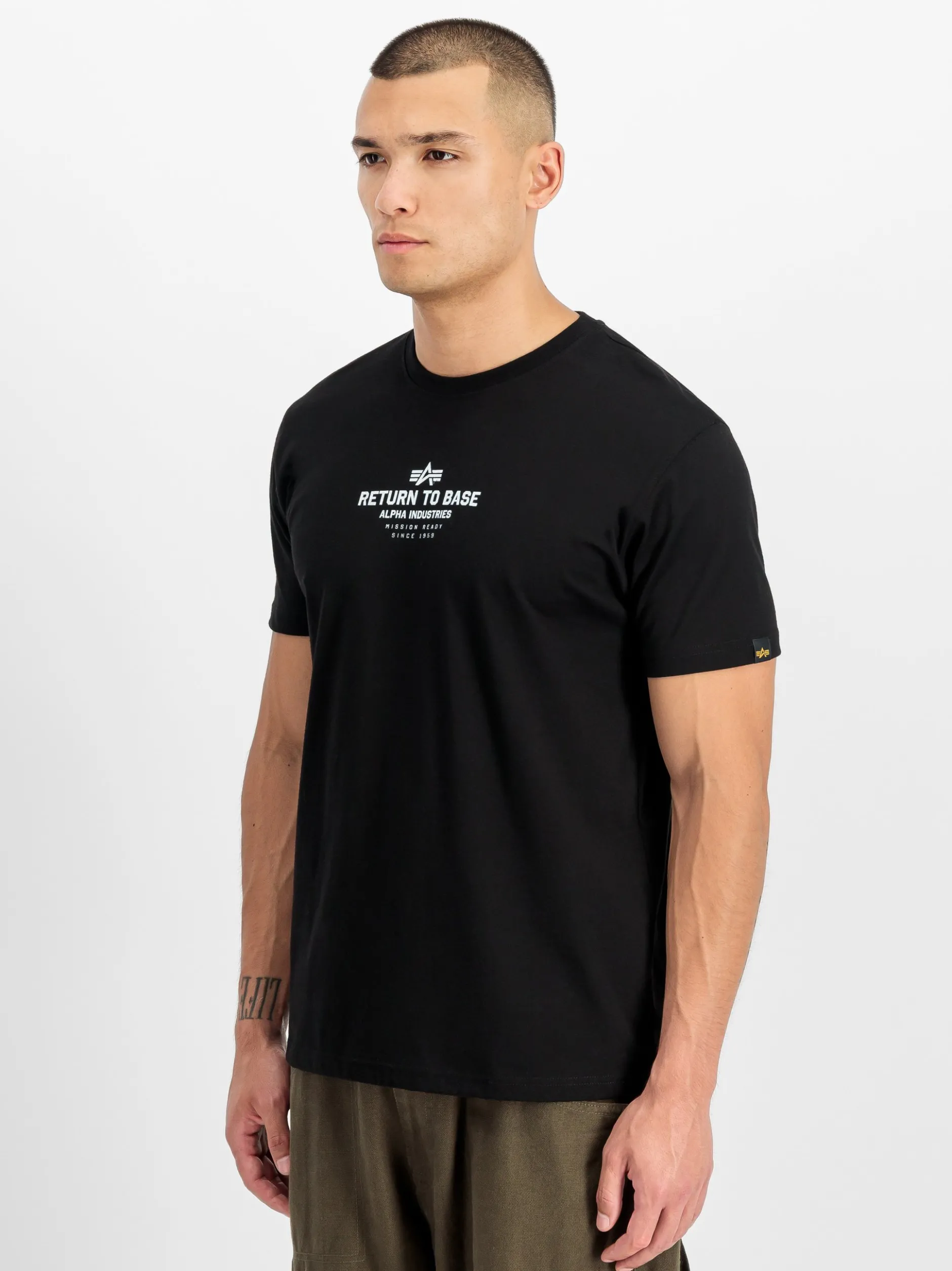 Alpha Industries Herren T-Shirt in schwarz