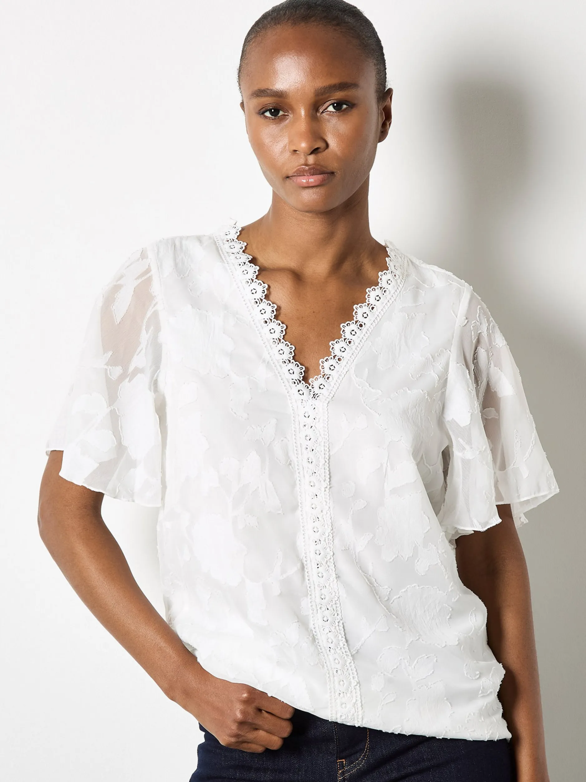 Apricot Damen Bluse in ecru - Ausschnitt: V-Ausschnitt