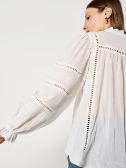 Apricot Damen Bluse in weiß - Ausschnitt: Stehkragen