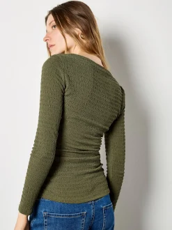Apricot Damen Langarmshirt in khaki - Ausschnitt: U-Boot