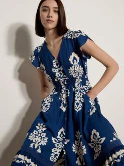 Apricot Damen Midikleid in blau weiß - Länge: lang