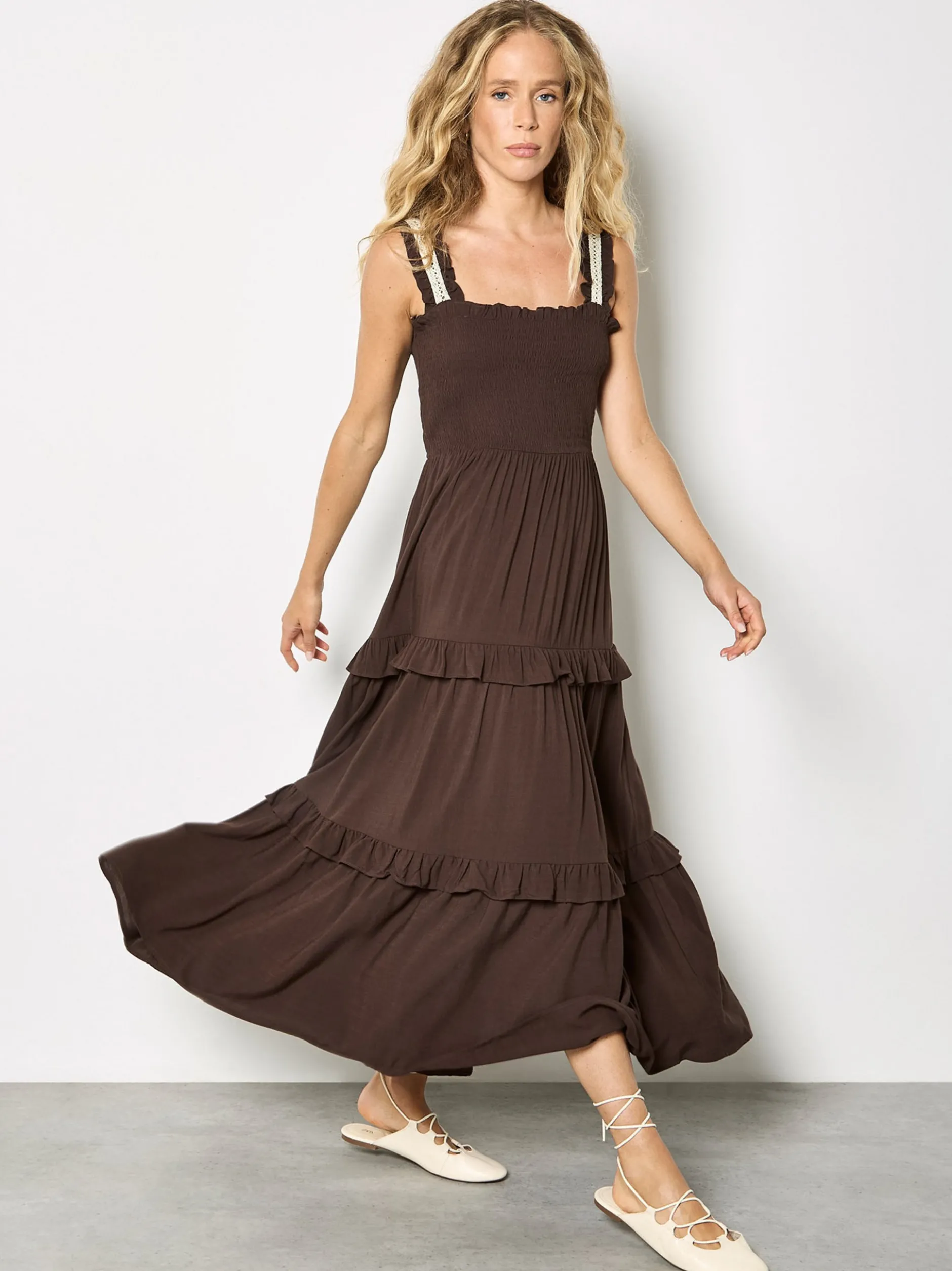 Apricot Damen Midikleid in braun - Ausschnitt: Karree