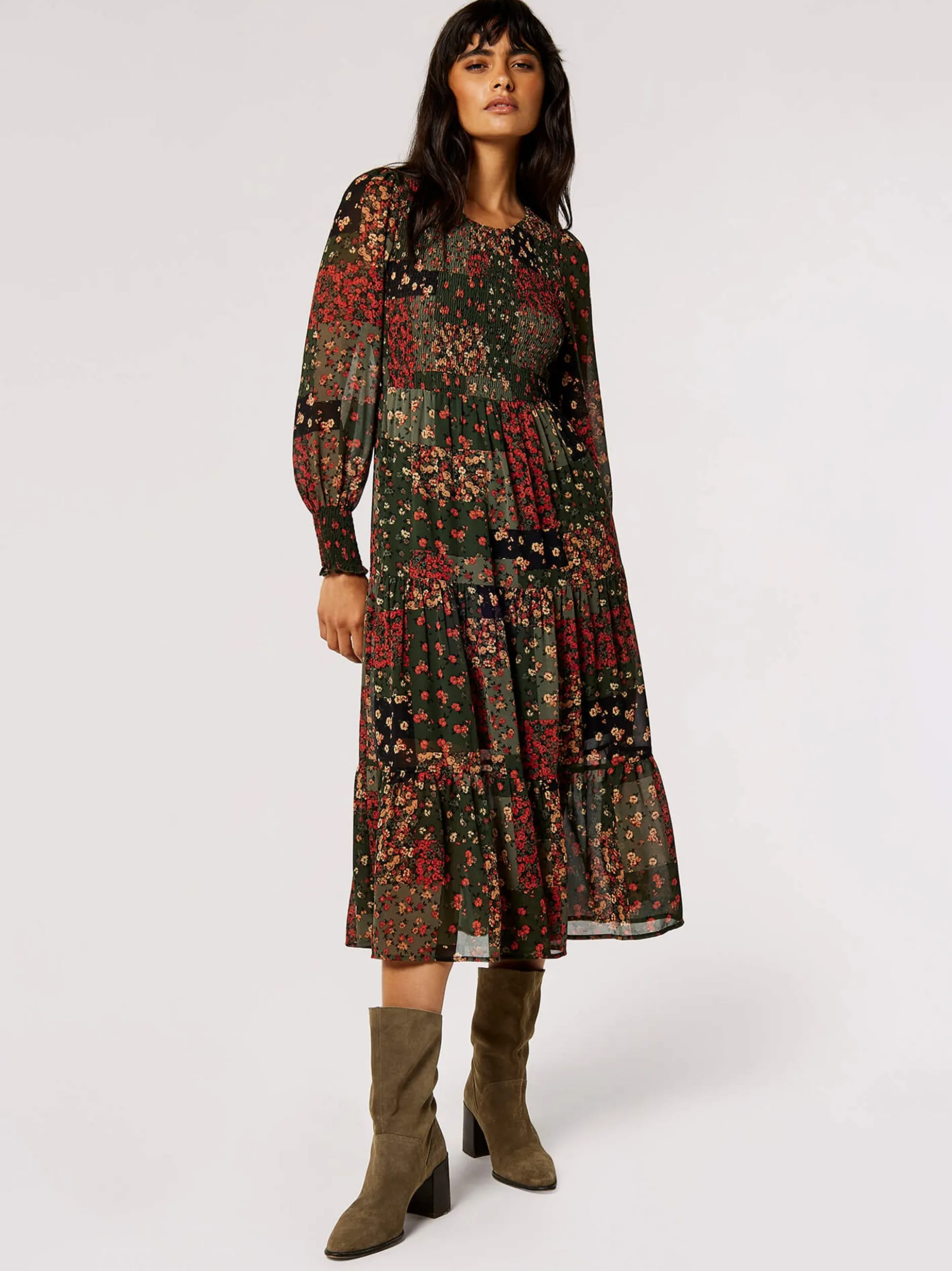 Apricot Damen Midikleid in grün - Länge: midi