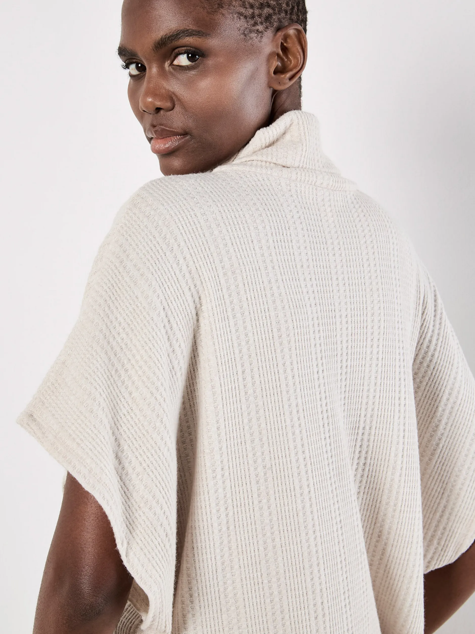 Apricot Damen Pullover in beige - Ausschnitt: Rollkragen