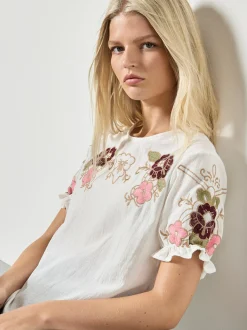 Apricot Damen Top in weiß - Ausschnitt: Rundhals