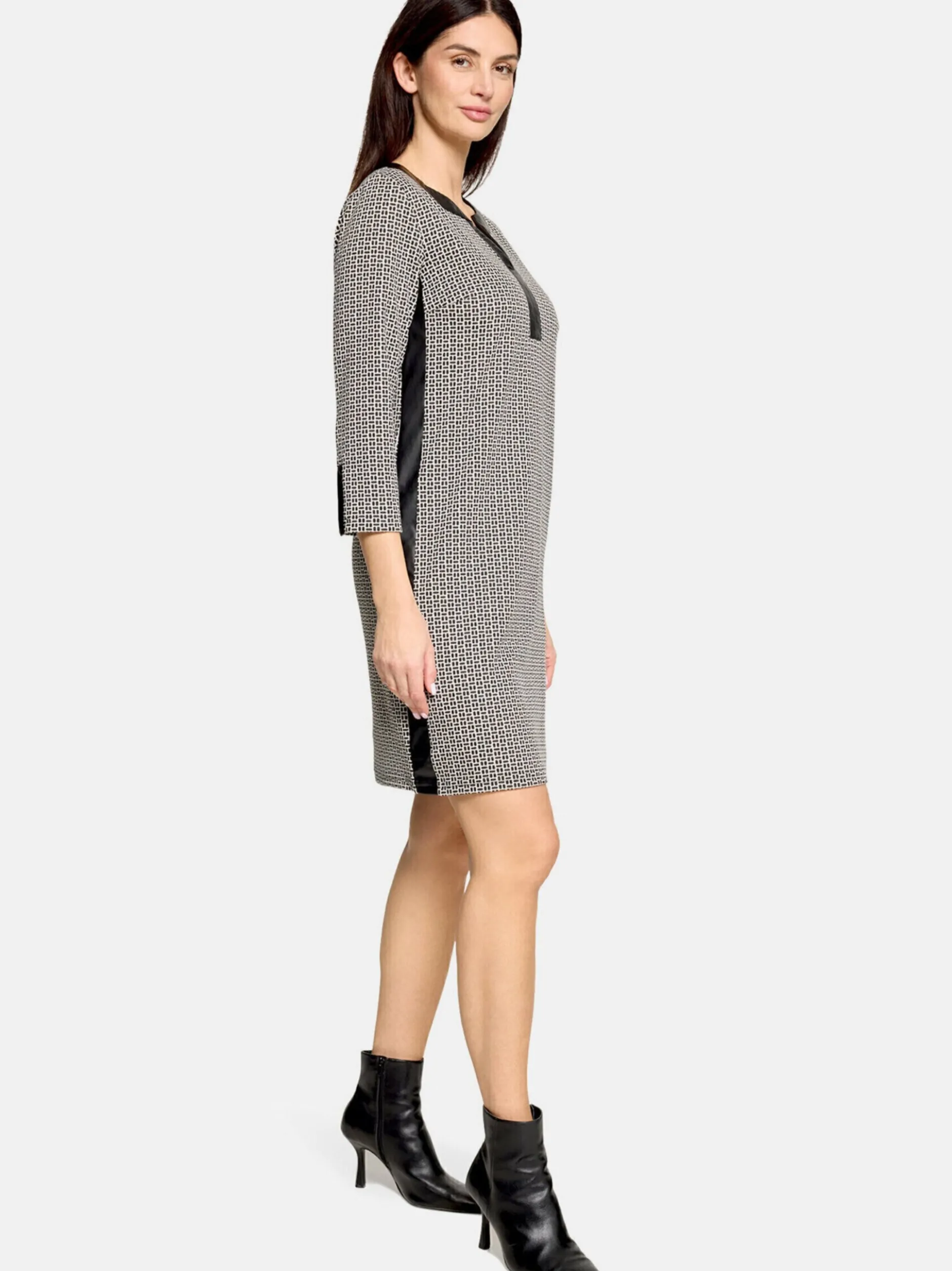 Betty Barclay Damen Jerseykleid in schwarz weiß