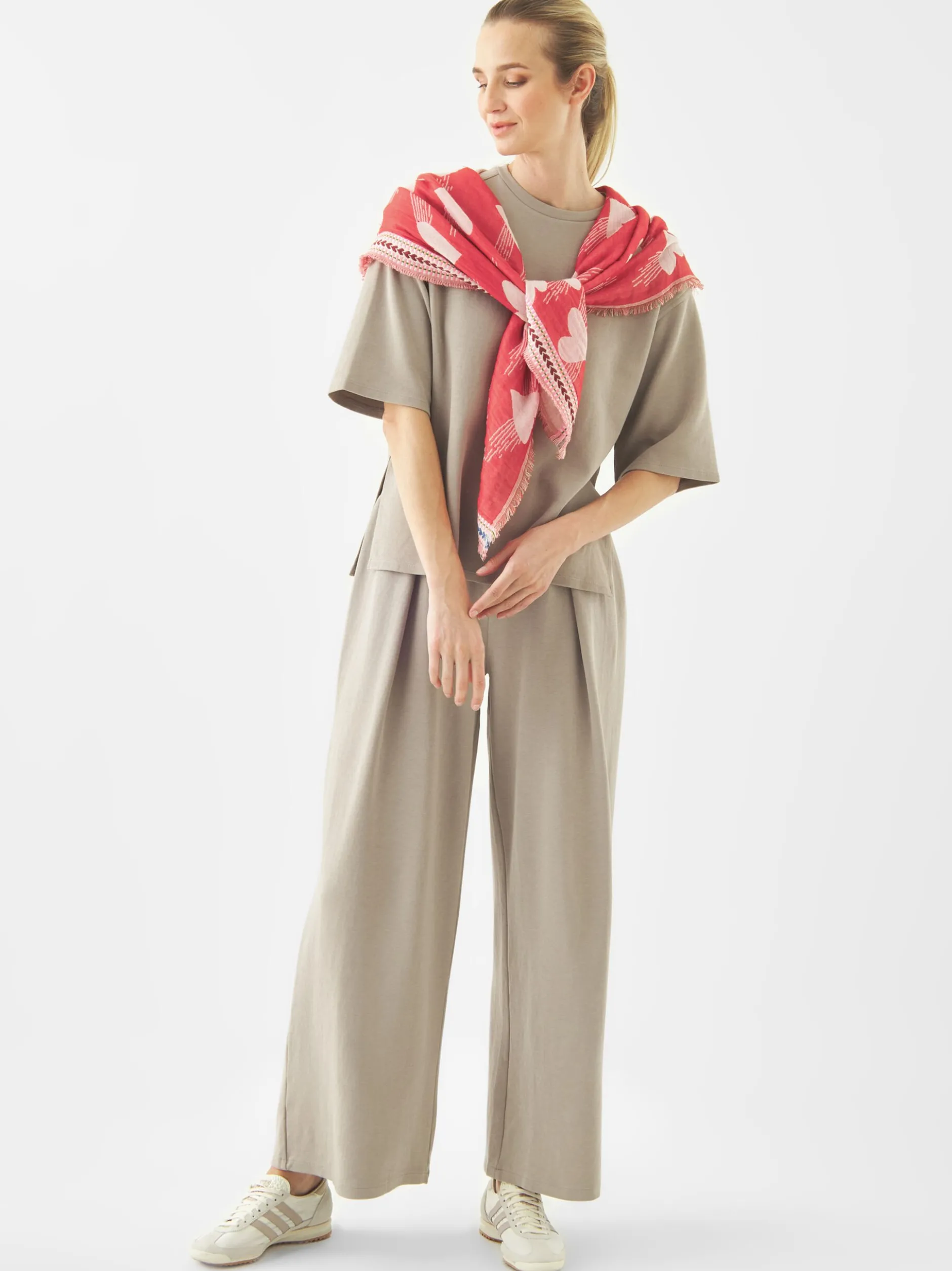 Codello Damen Jacquard-Tuch in rot