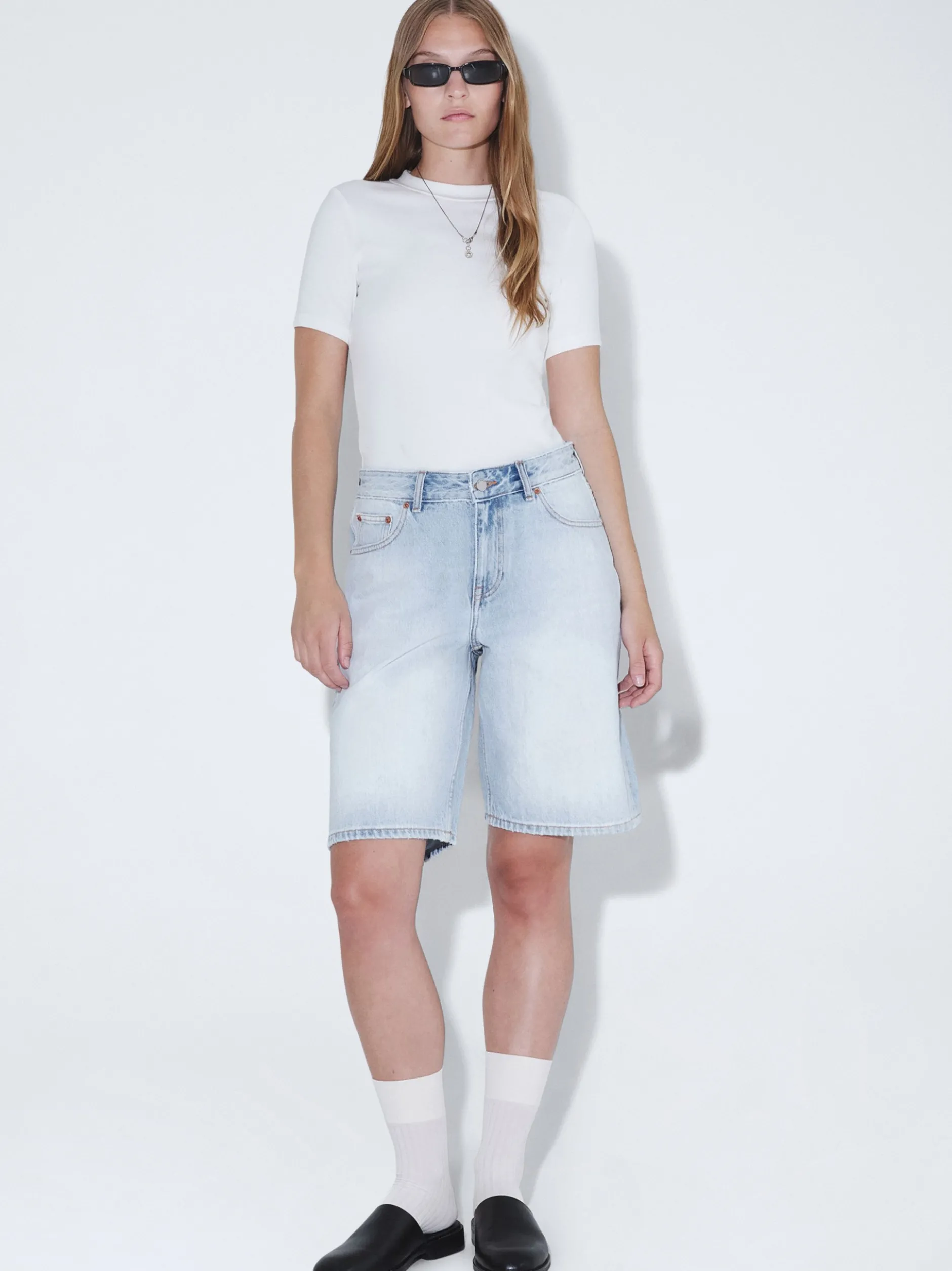 Dr. Denim Damen Shorts – Asra in bleached