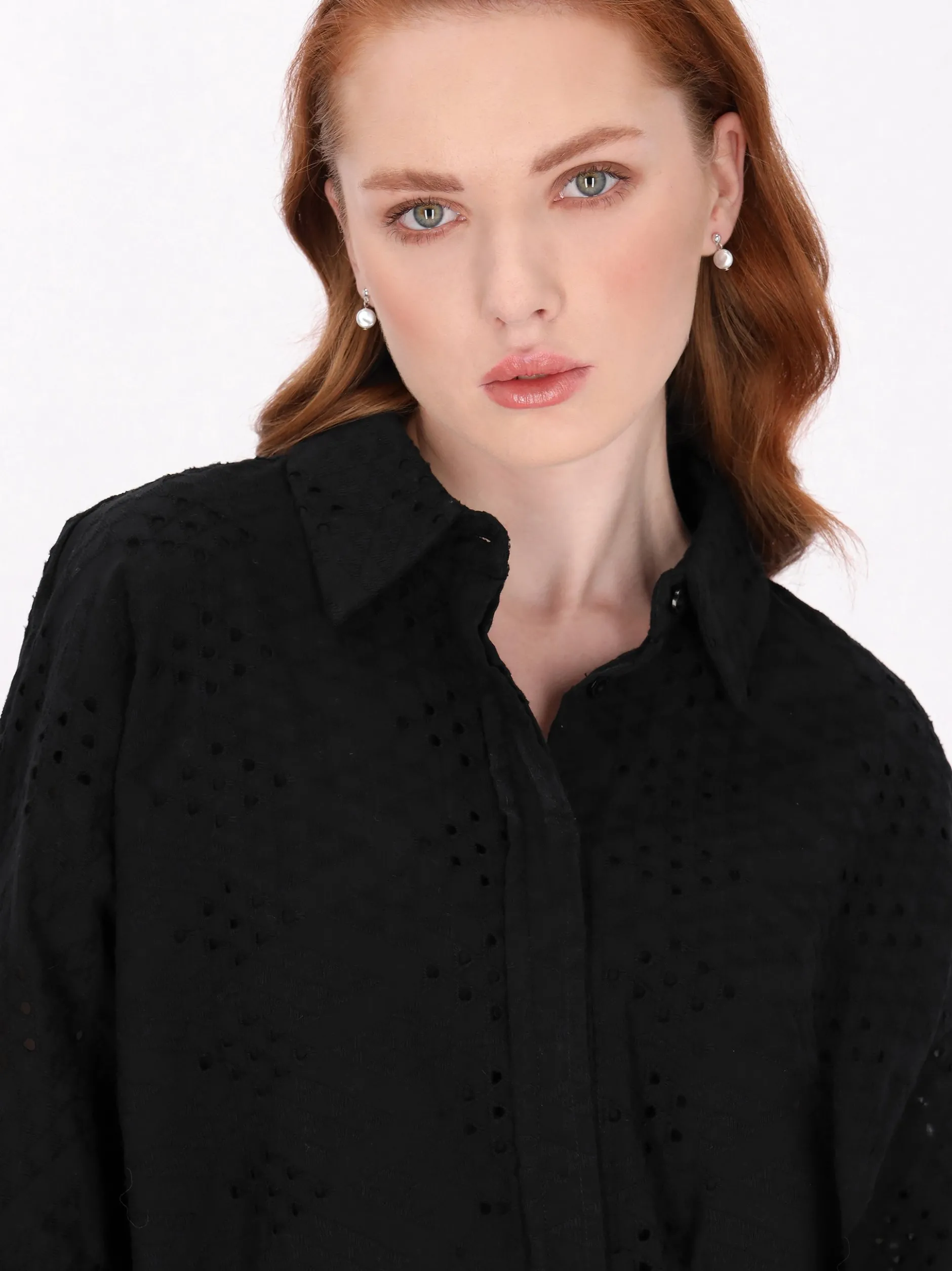 Dreimaster Damen Bluse in schwarz