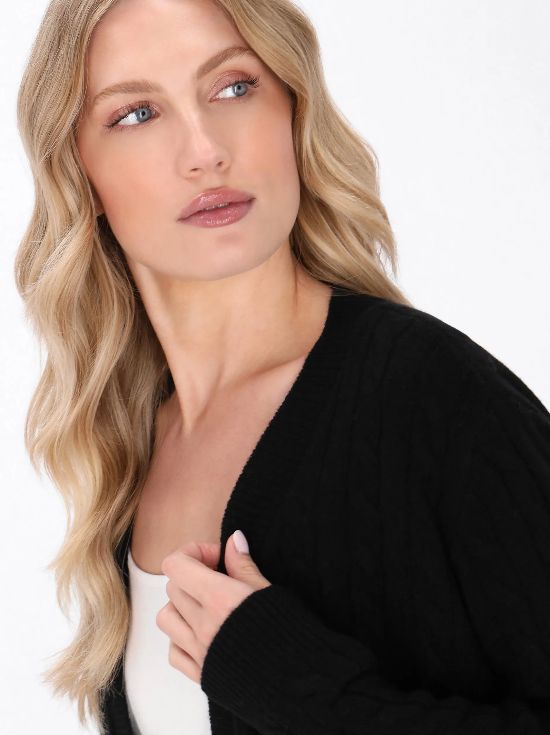 Dreimaster Damen Strickjacke in schwarz