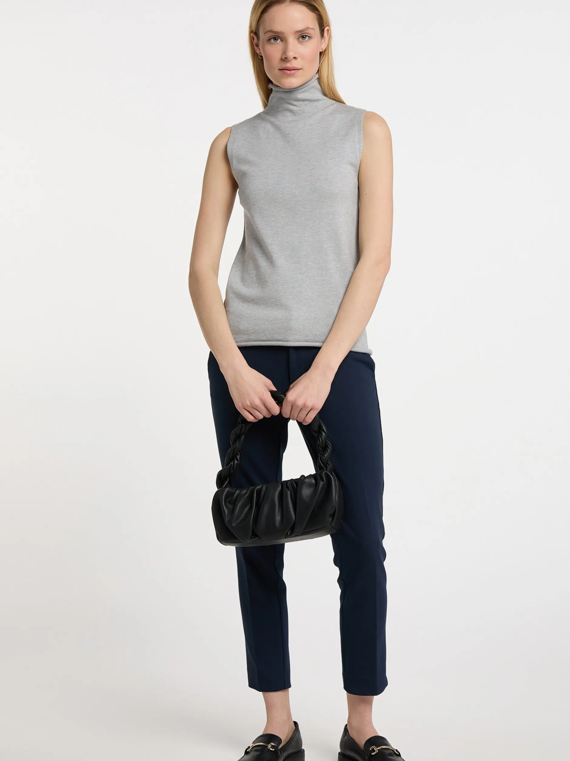 Dreimaster Damen Strickoberteil in grau