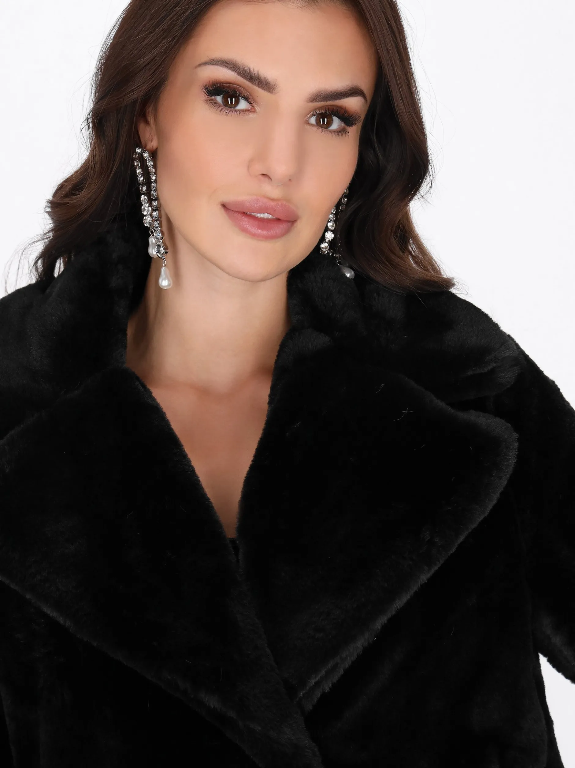 Faina Damen Jacke in schwarz