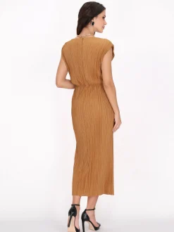 Faina Damen Kleid in camel - Ausschnitt: Rundhals