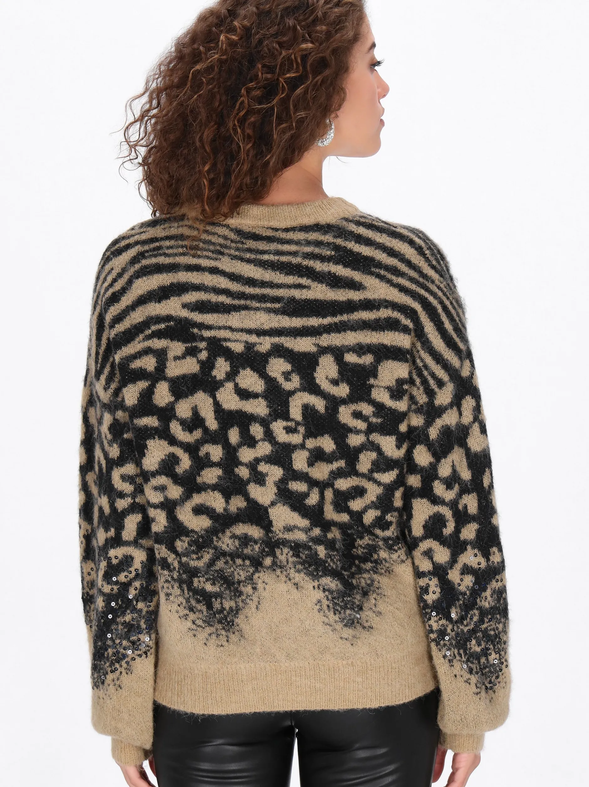 Faina Damen Pullover in camel - Ausschnitt: Rundhals