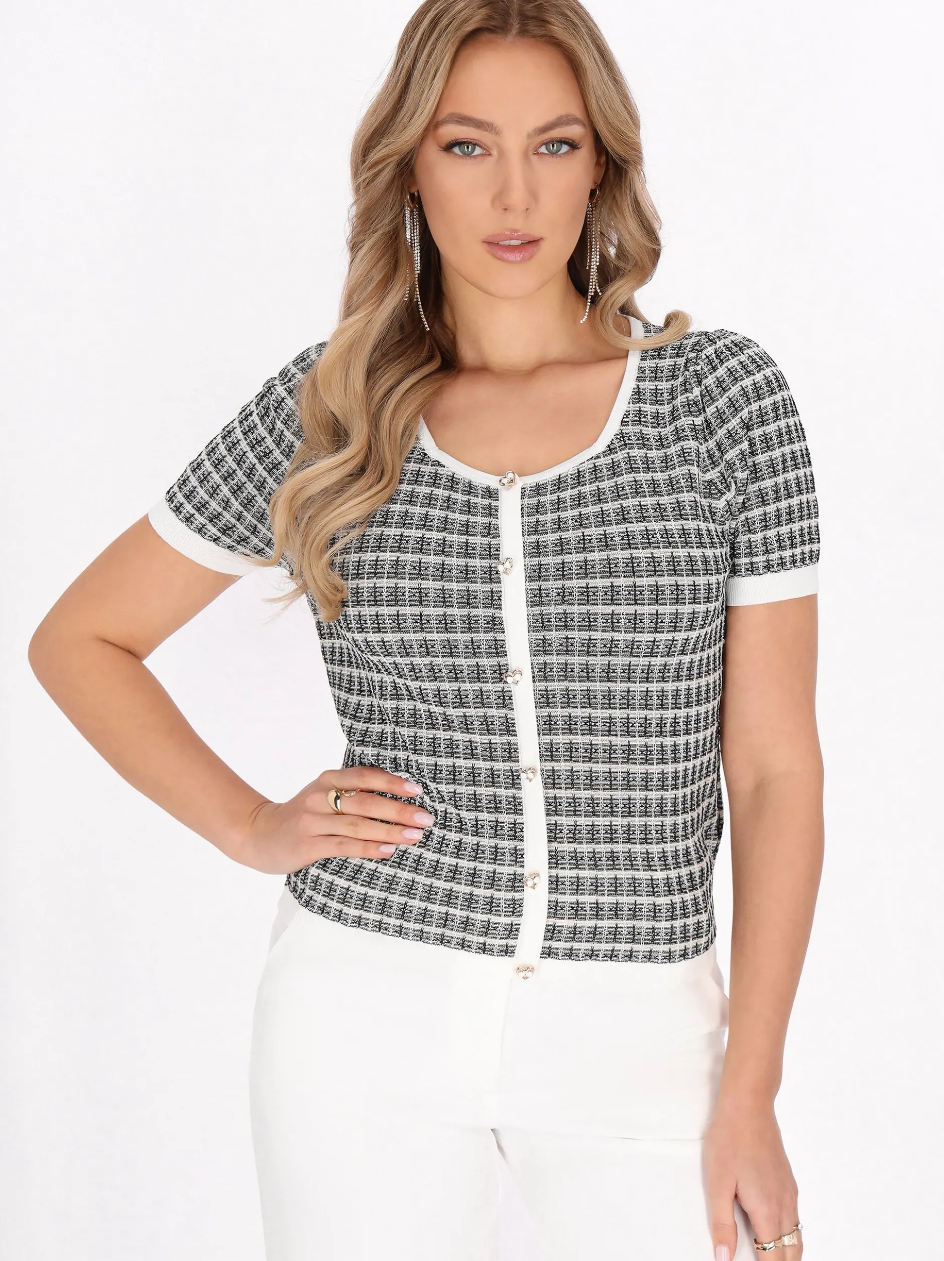 Faina Damen Pullover in schwarz - Ausschnitt: Rundhals