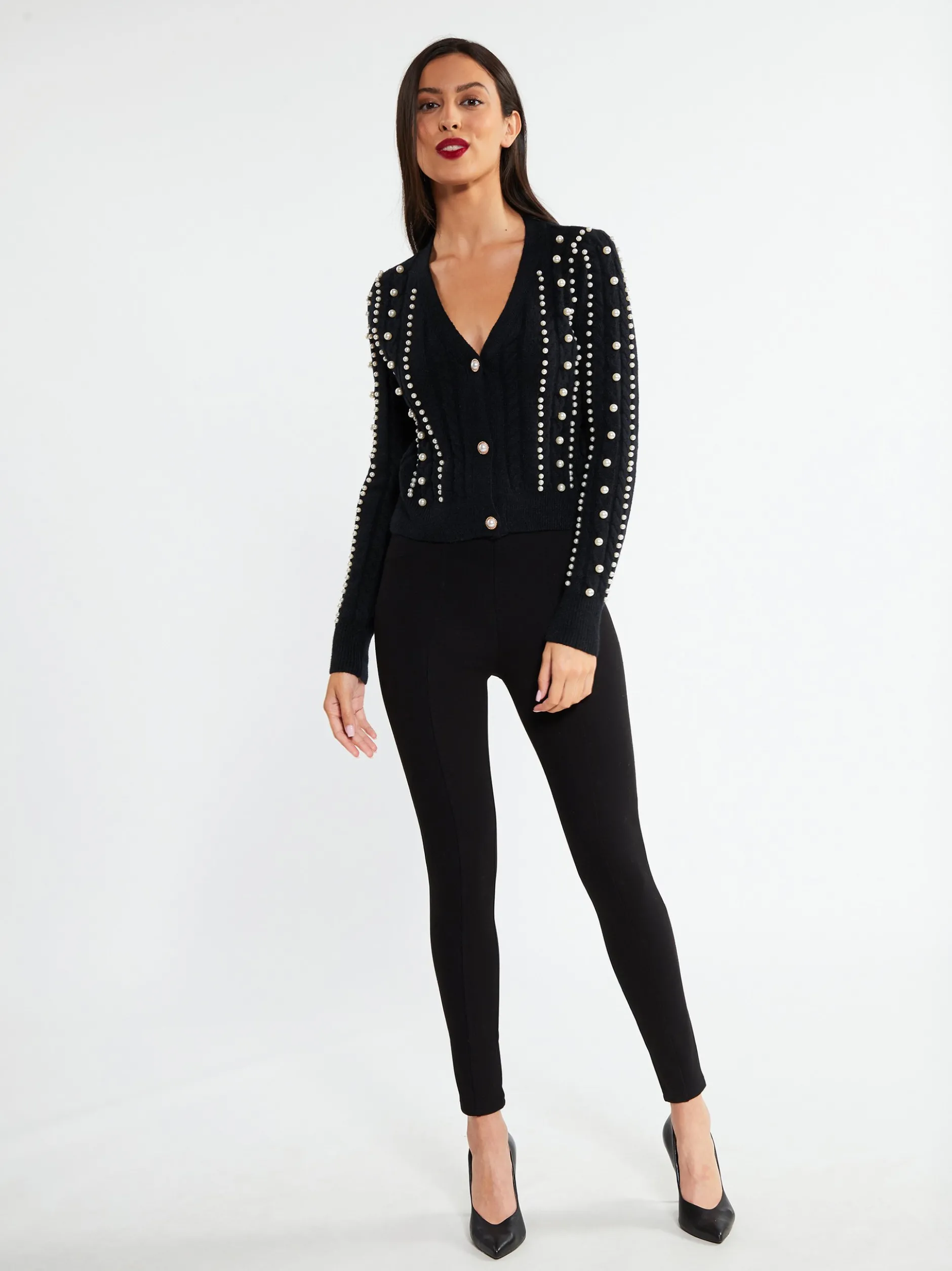 Faina Damen Strickjacke mit Perlen in schwarz