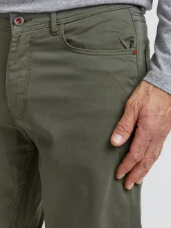 FQ1924 Herren Gerade Jeans - FQJoshua in oliv