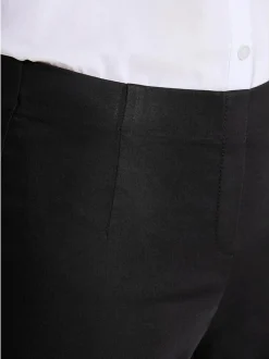 Goldner Damen Hosen - Kurzgröße in schwarz