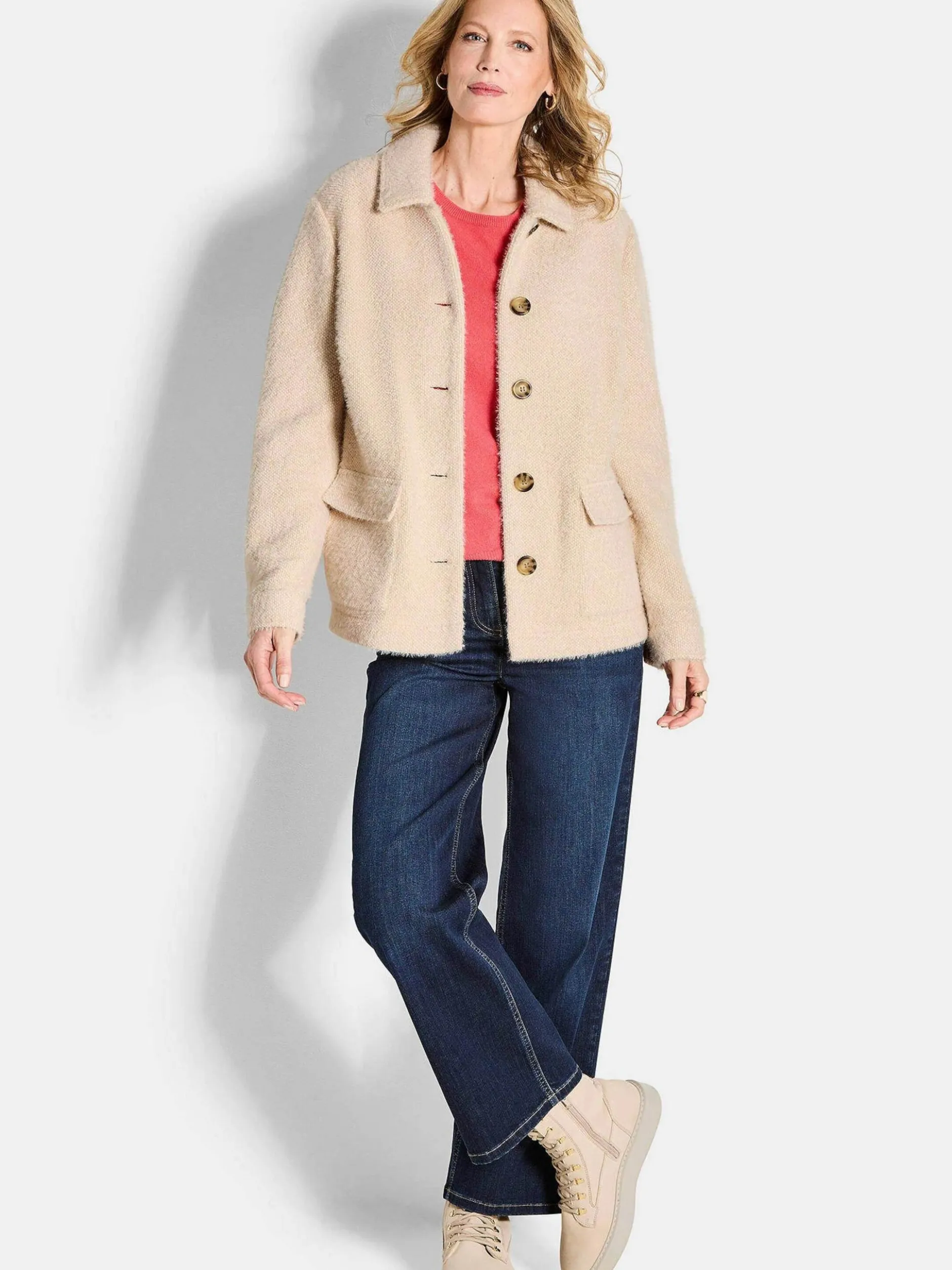 Goldner Damen Jacken - Kurzgröße in beige