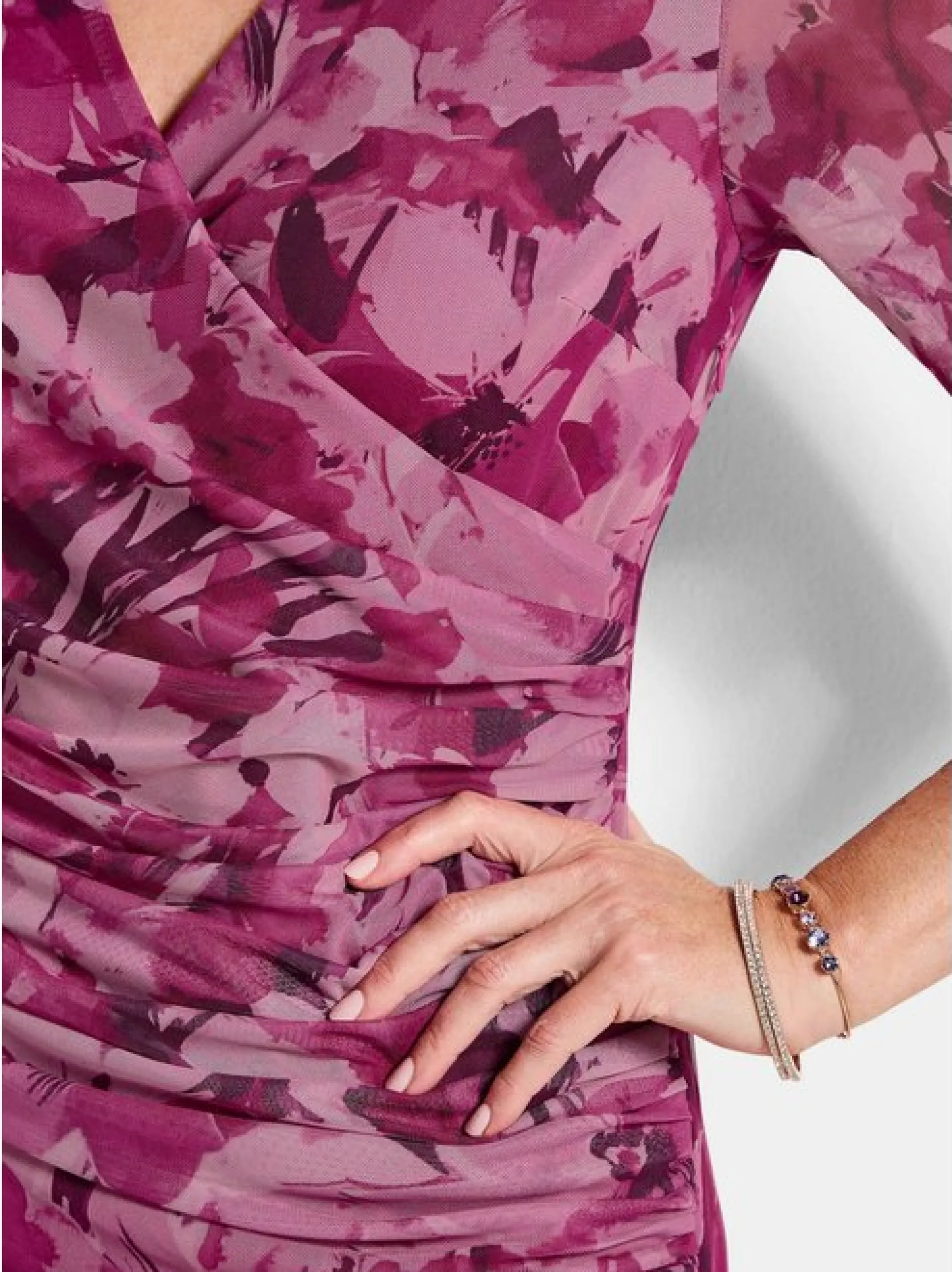 Goldner Damen Kleid in rosa - Ausschnitt: V-Ausschnitt