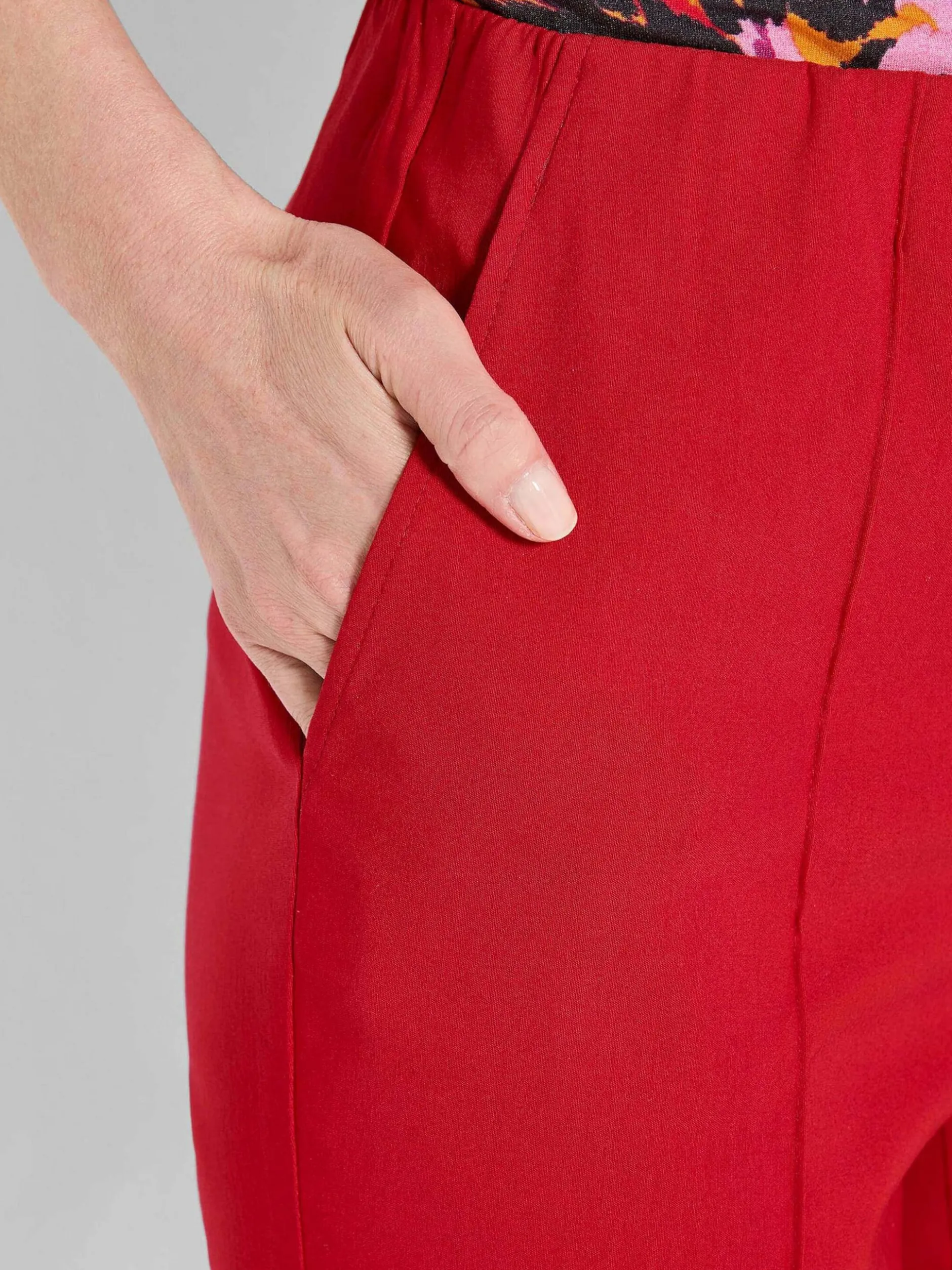Goldner Damen Schlupfhosen in rot