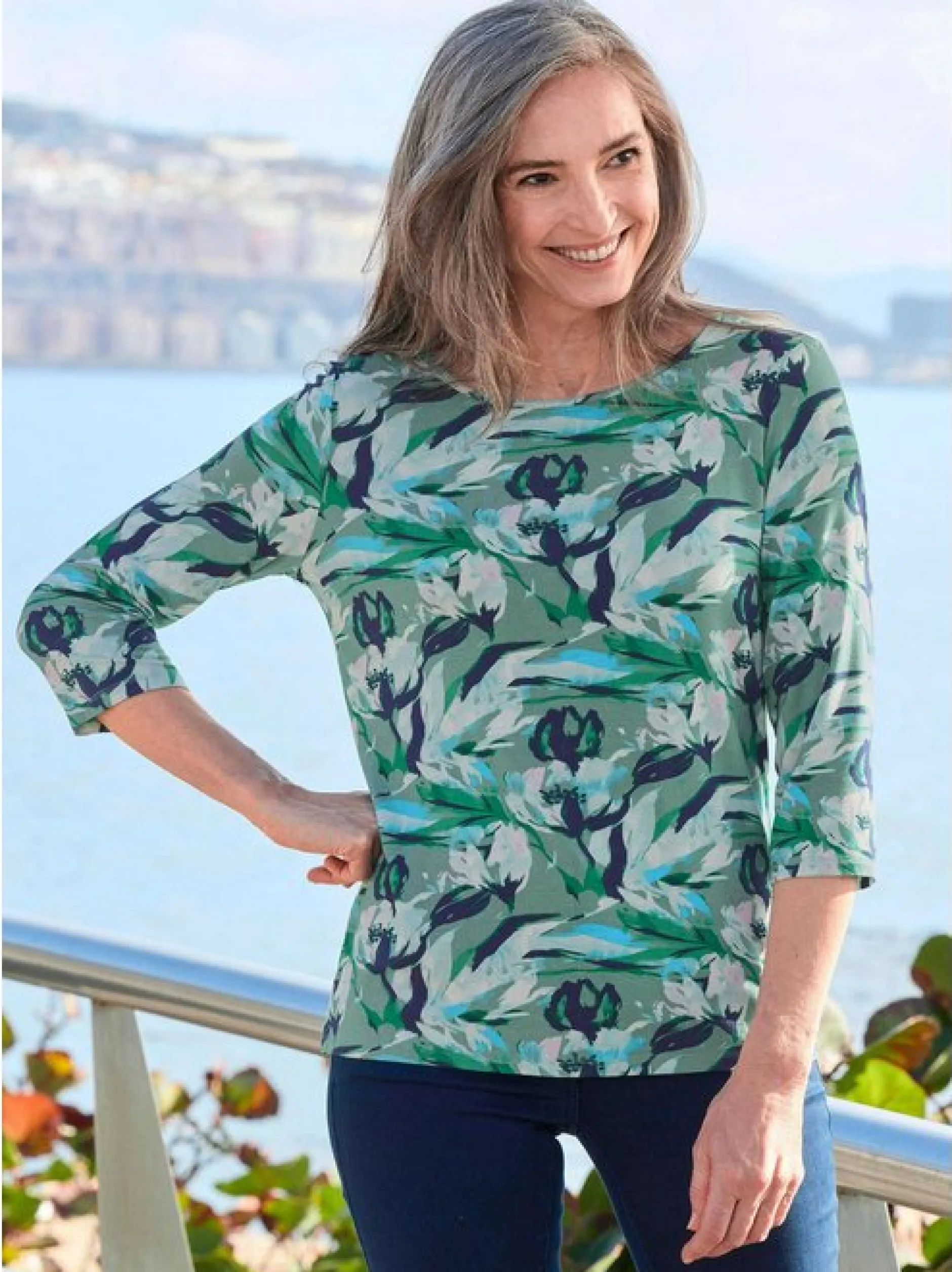 Goldner Damen Shirts - Kurzgröße in marine mehrfarbig