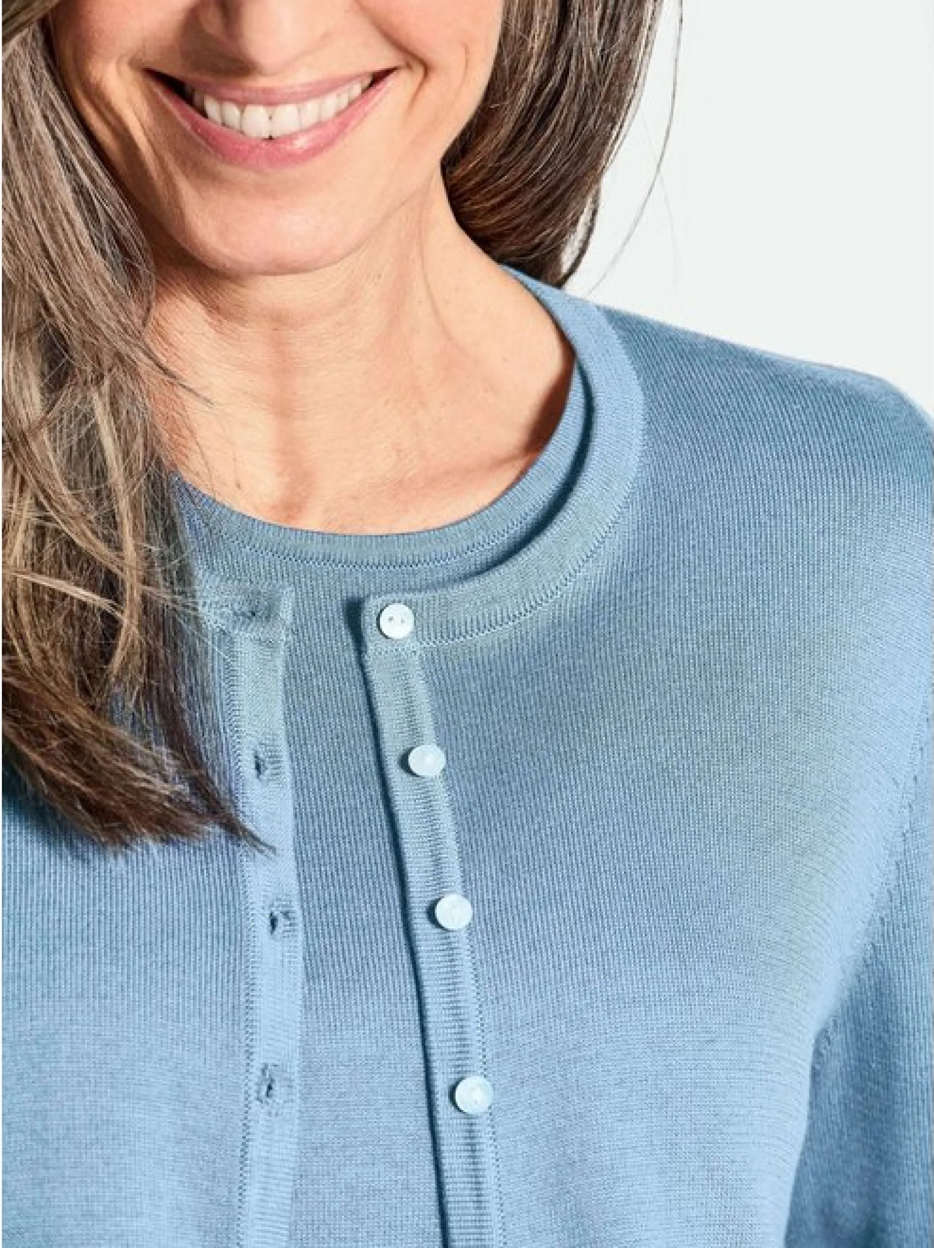 Goldner Damen Strick-Sets in blau - Ausschnitt: Rundhals