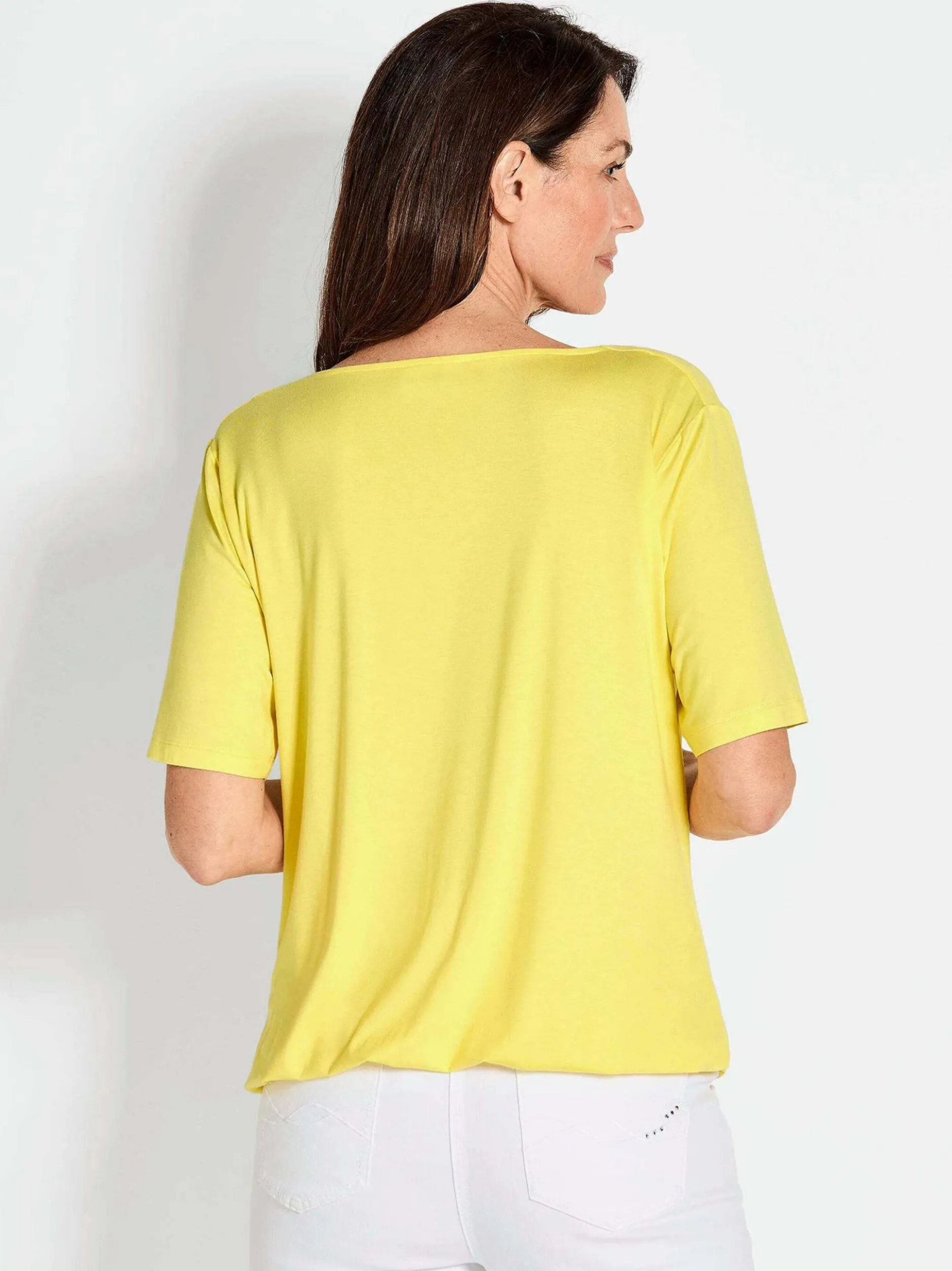 Goldner Damen T-Shirts in gelb - Ausschnitt: Wasserfall