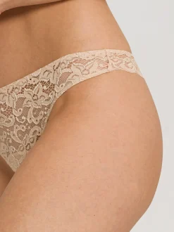 Hanro Damen String - Moments in beige