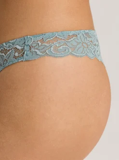 Hanro Damen String - Moments in hellblau