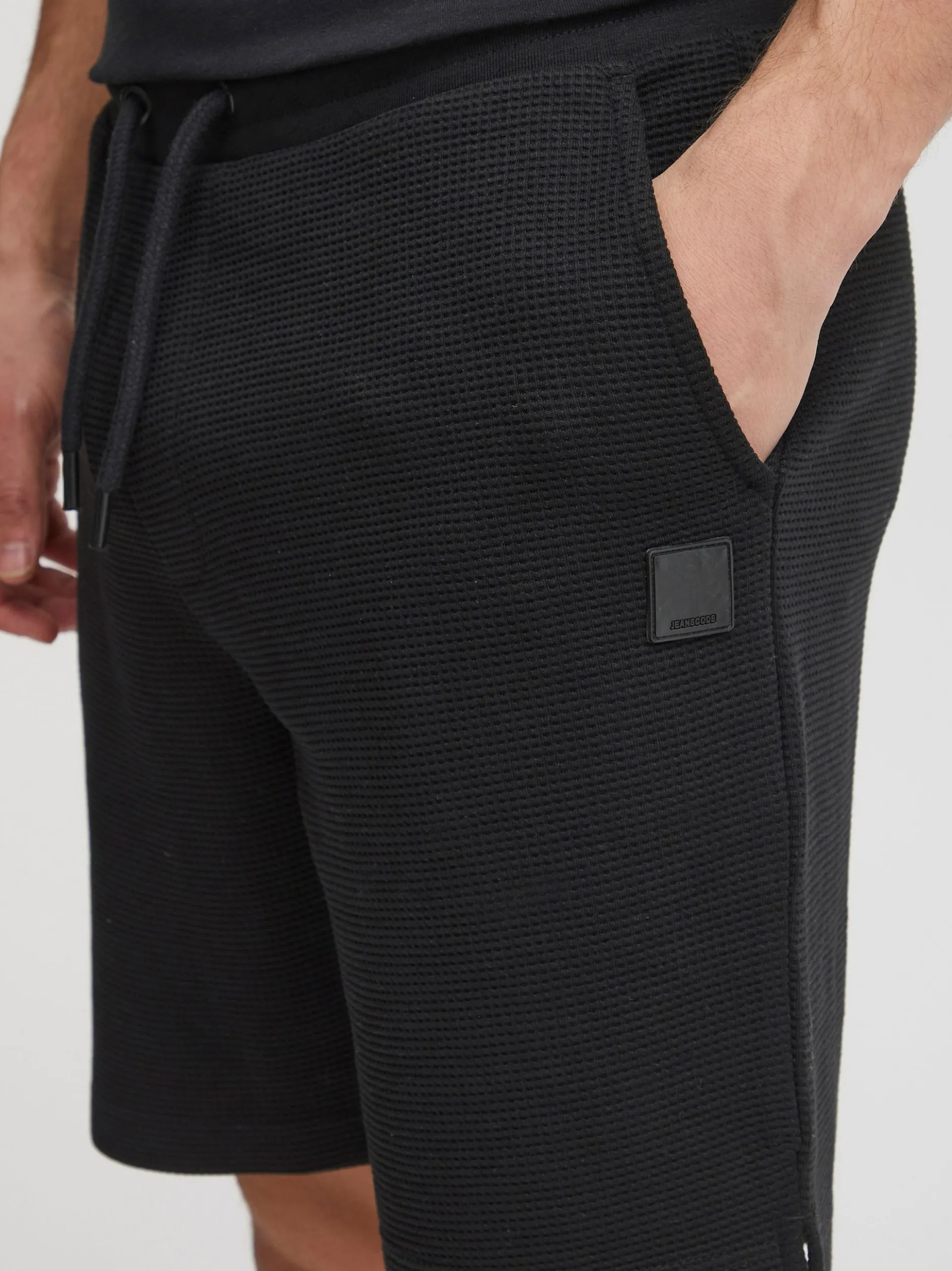 Indicode Herren Sweatshorts - IDNilsson in schwarz