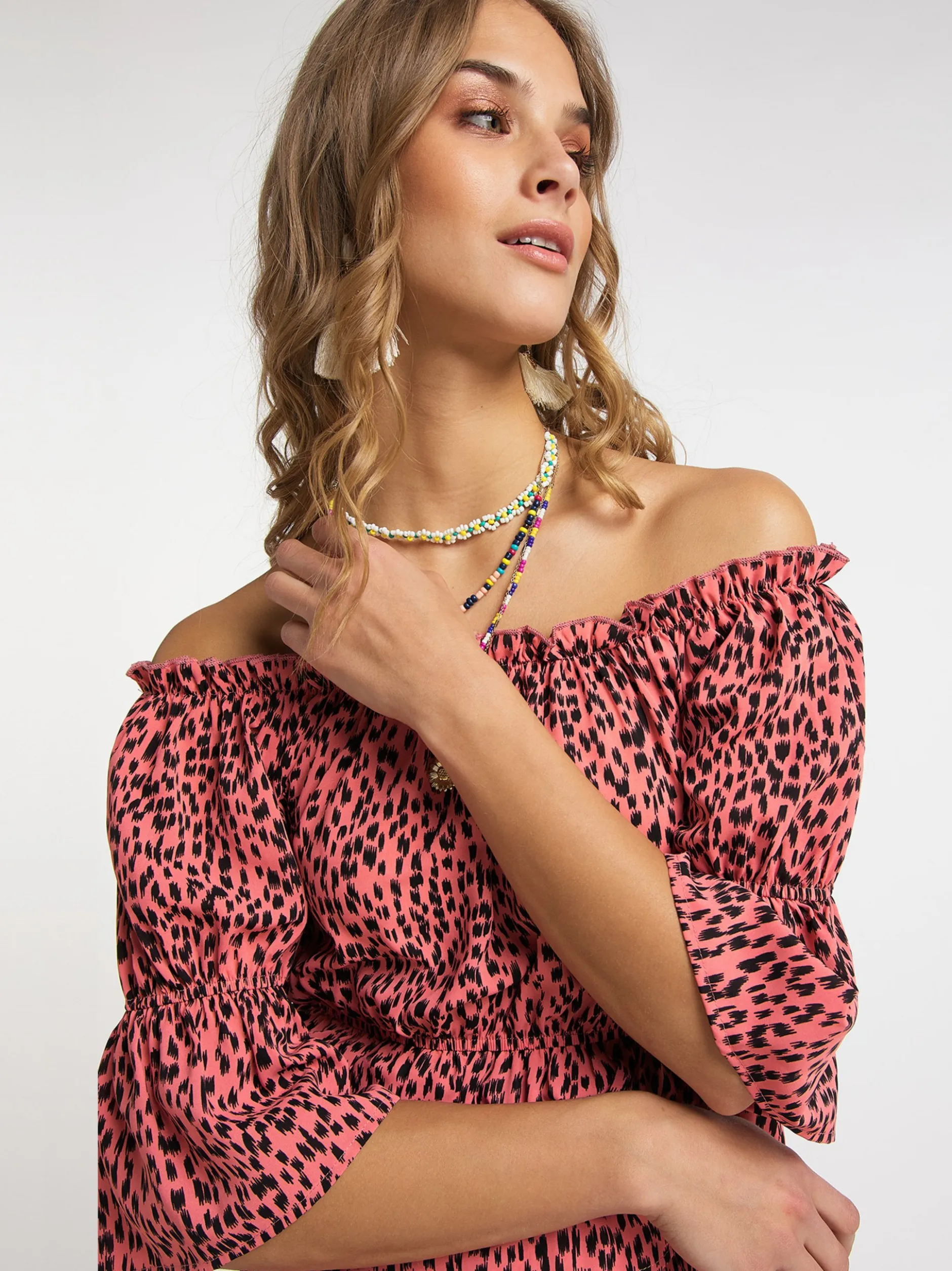 IZIA Damen Carmenbluse in pink - Ausschnitt: Carmen
