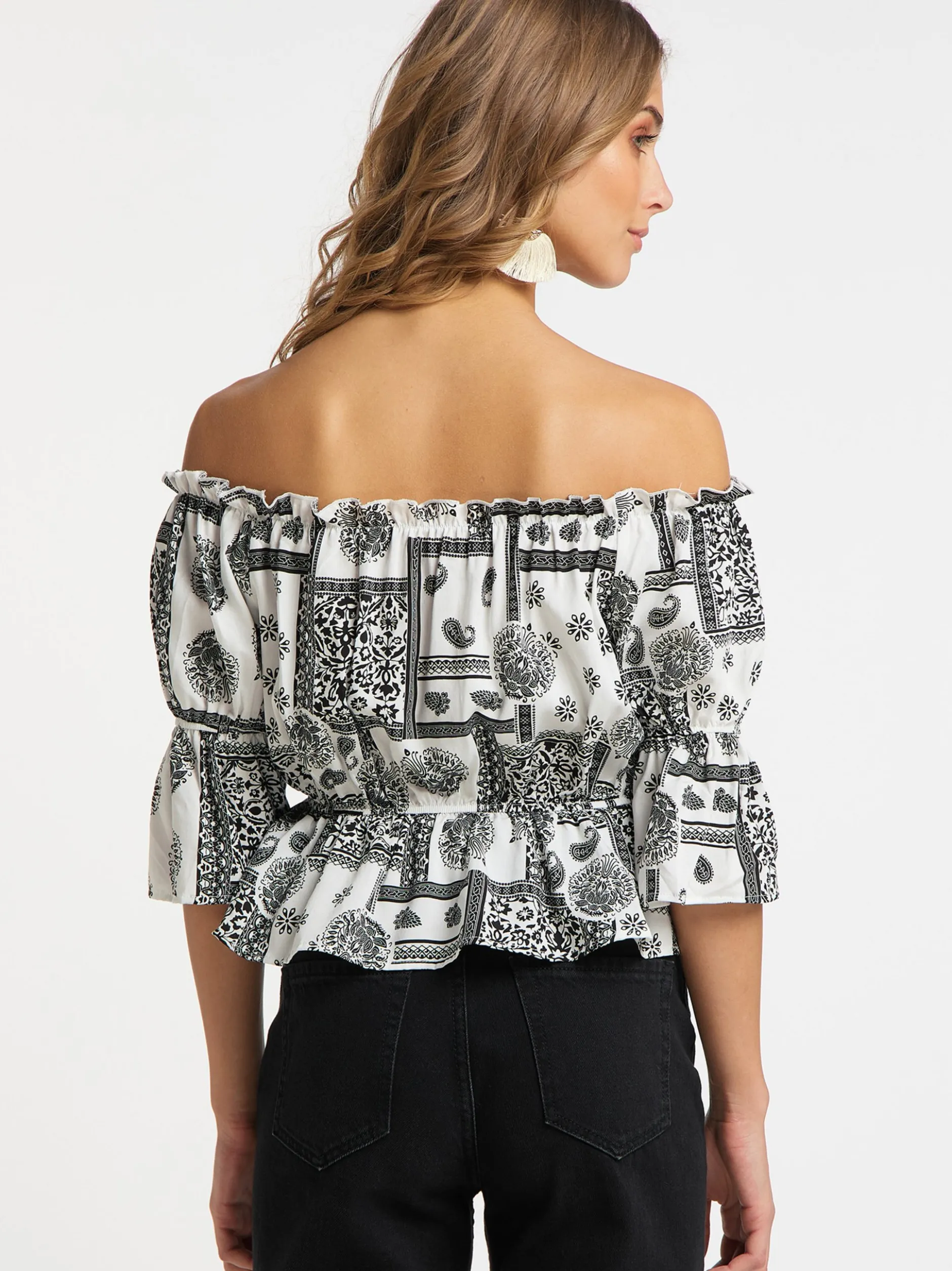IZIA Damen Carmenbluse in schwarz - Ausschnitt: Carmen