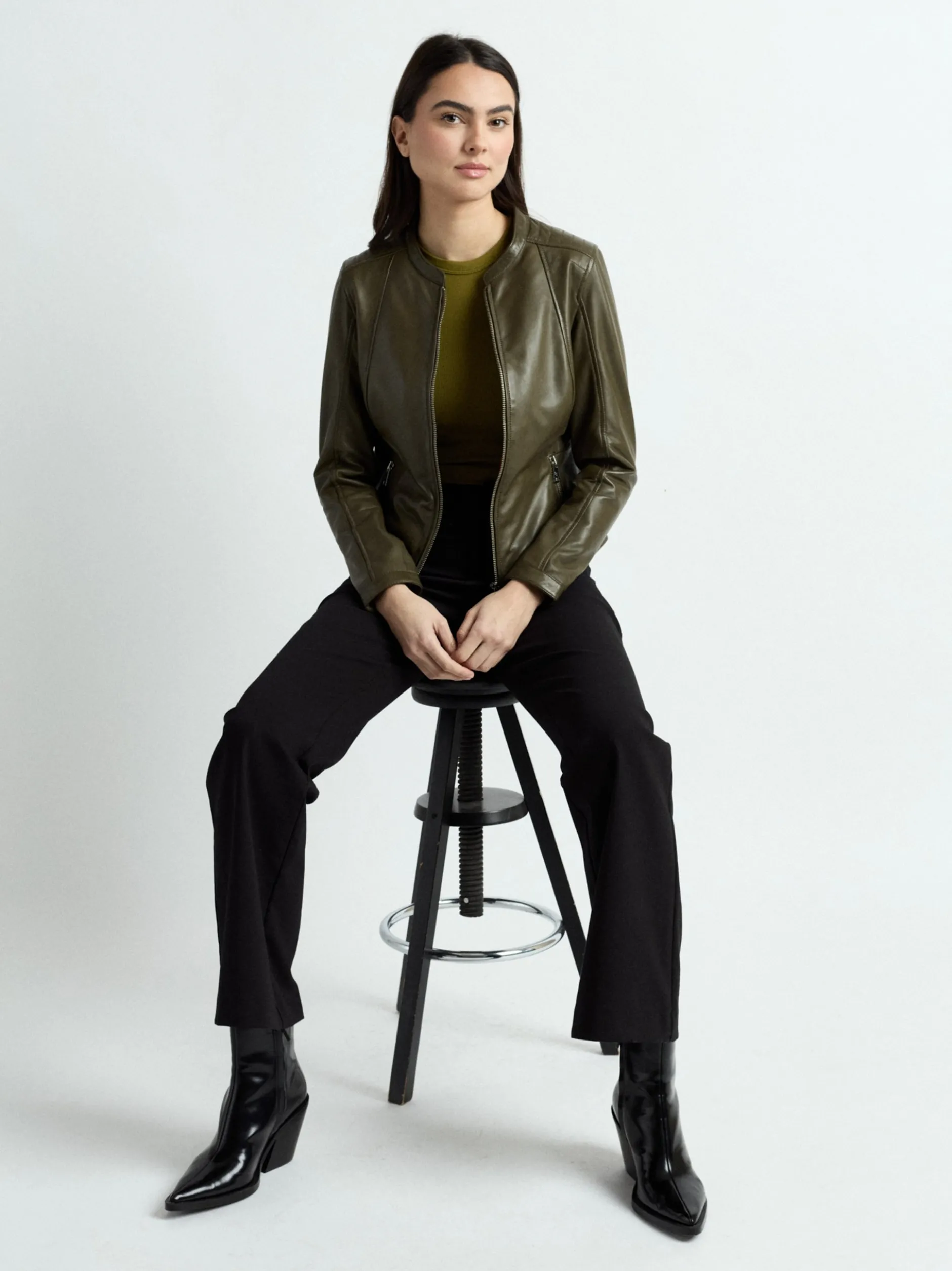 JCC Damen Lederjacke in oliv