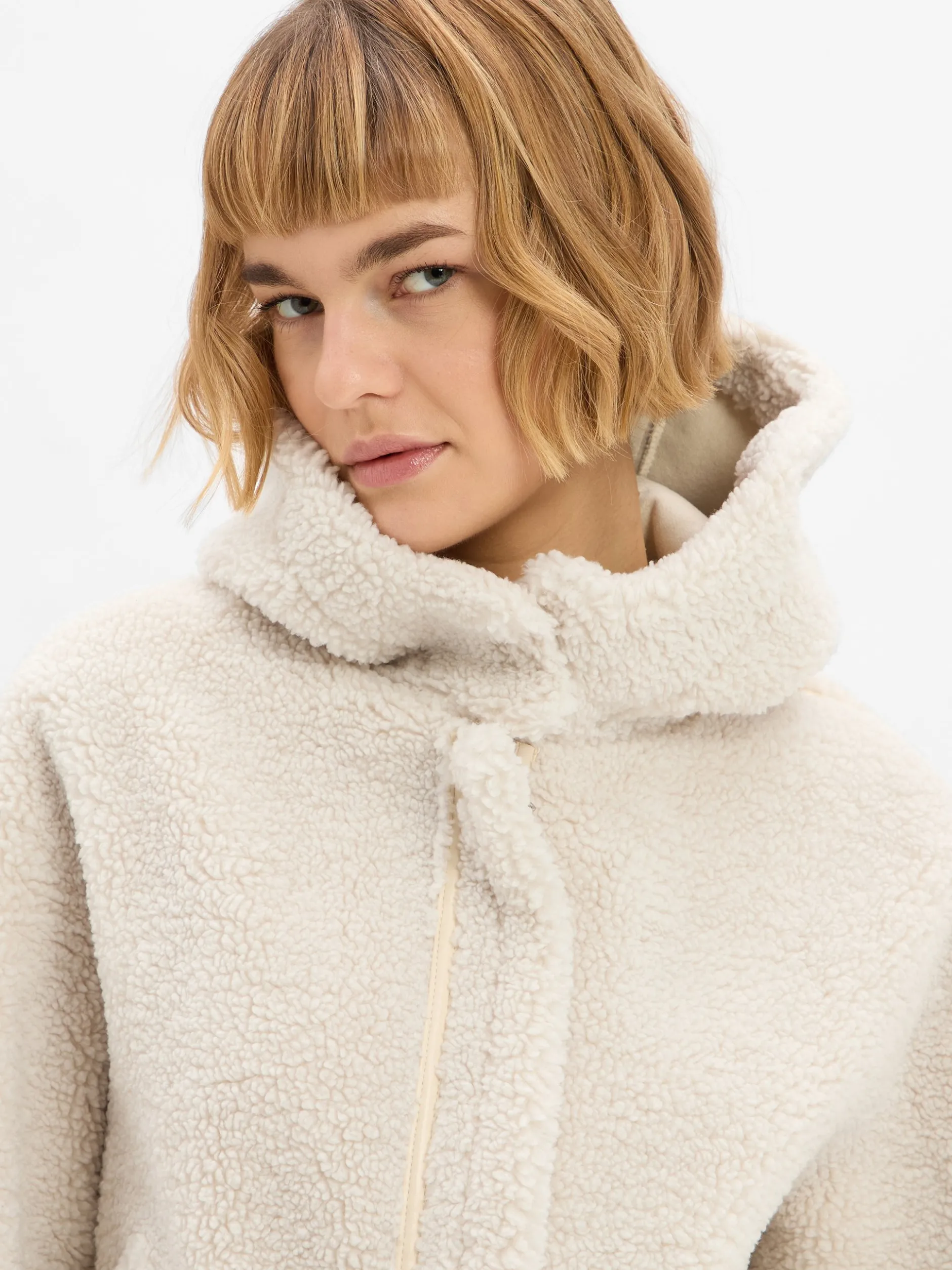 Marie Lund Damen Teddyjacke - Felicia in ecru