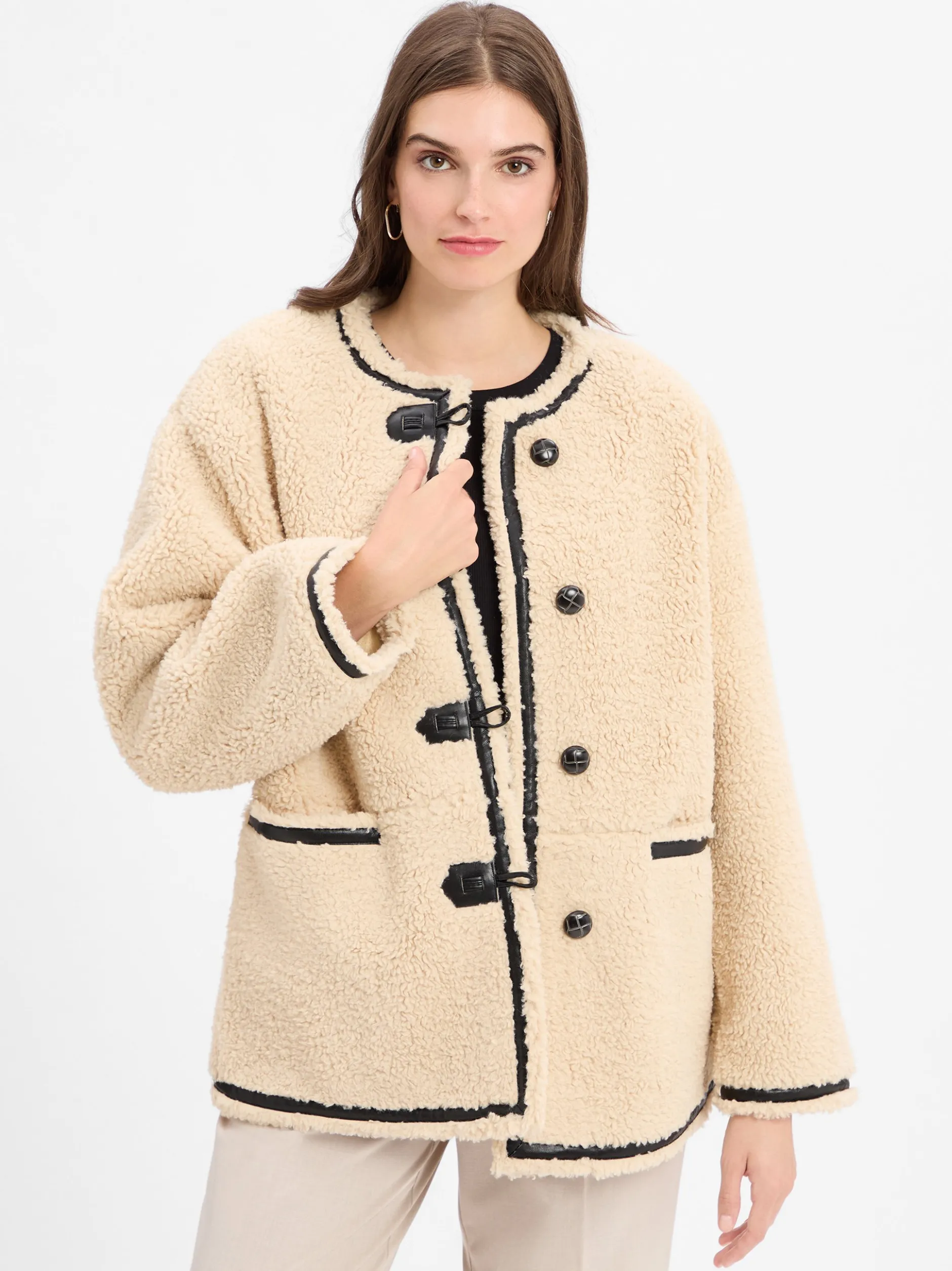 Marie Lund Damen Wolljacke in beige