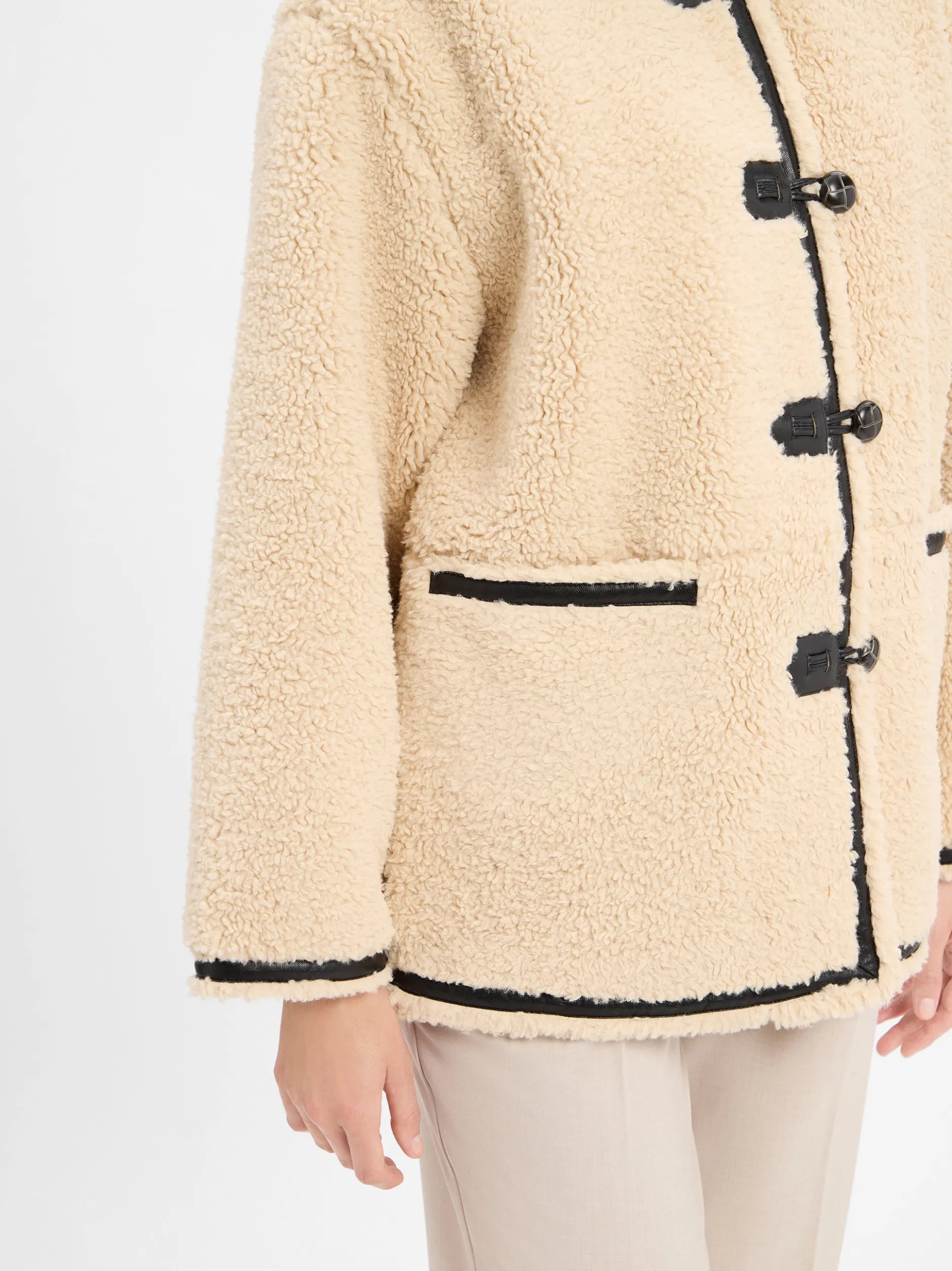 Marie Lund Damen Wolljacke in beige