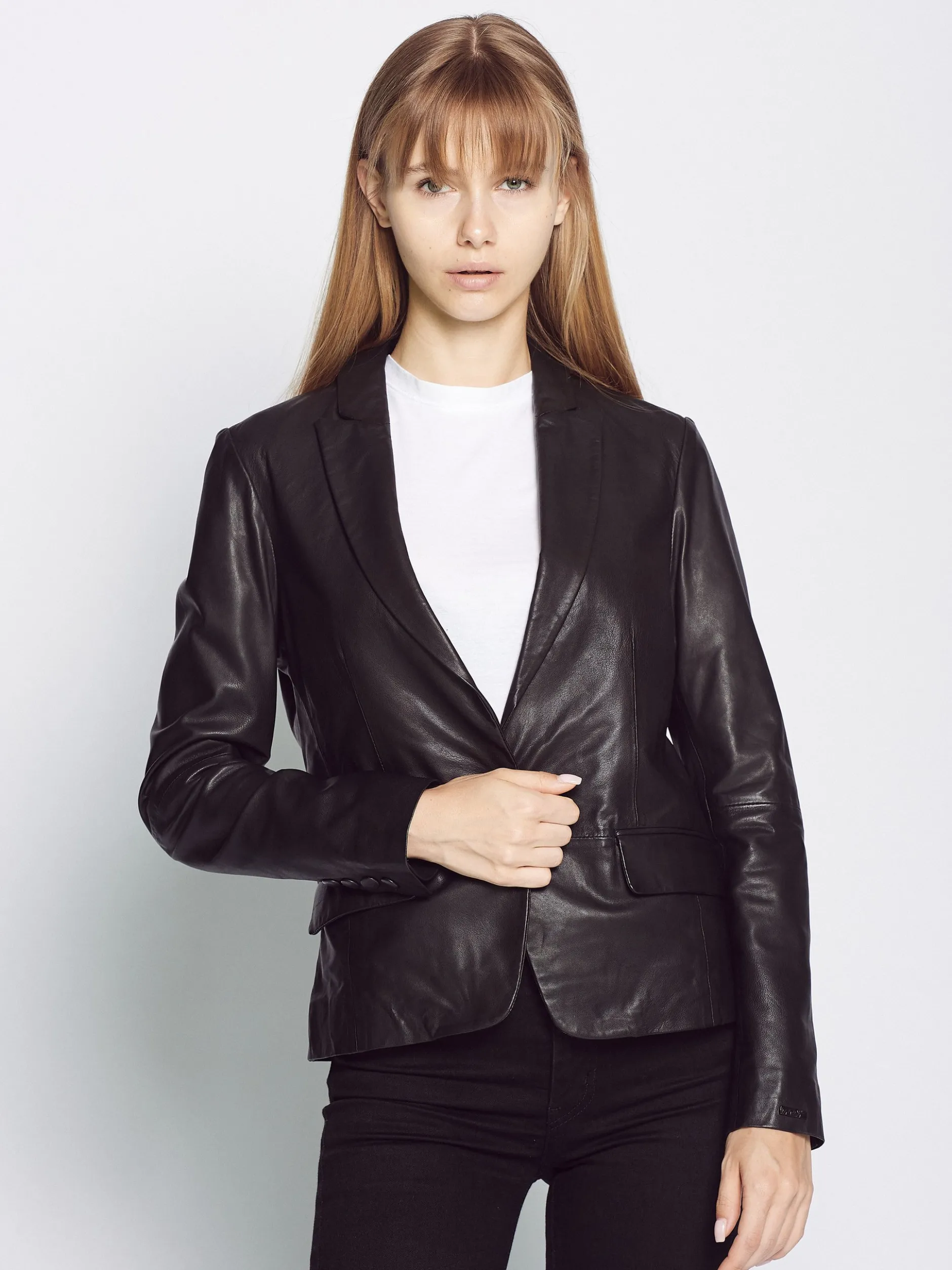 Maze Damen Lederblazer in schwarz
