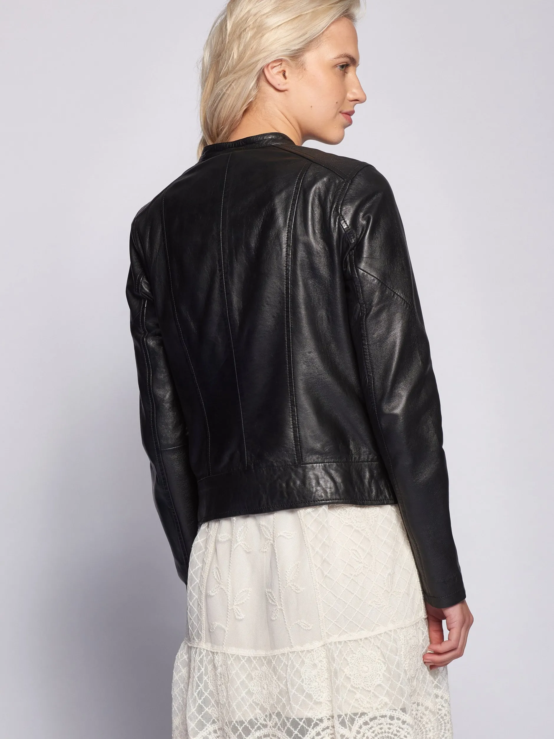 Maze Damen Lederjacke in schwarz